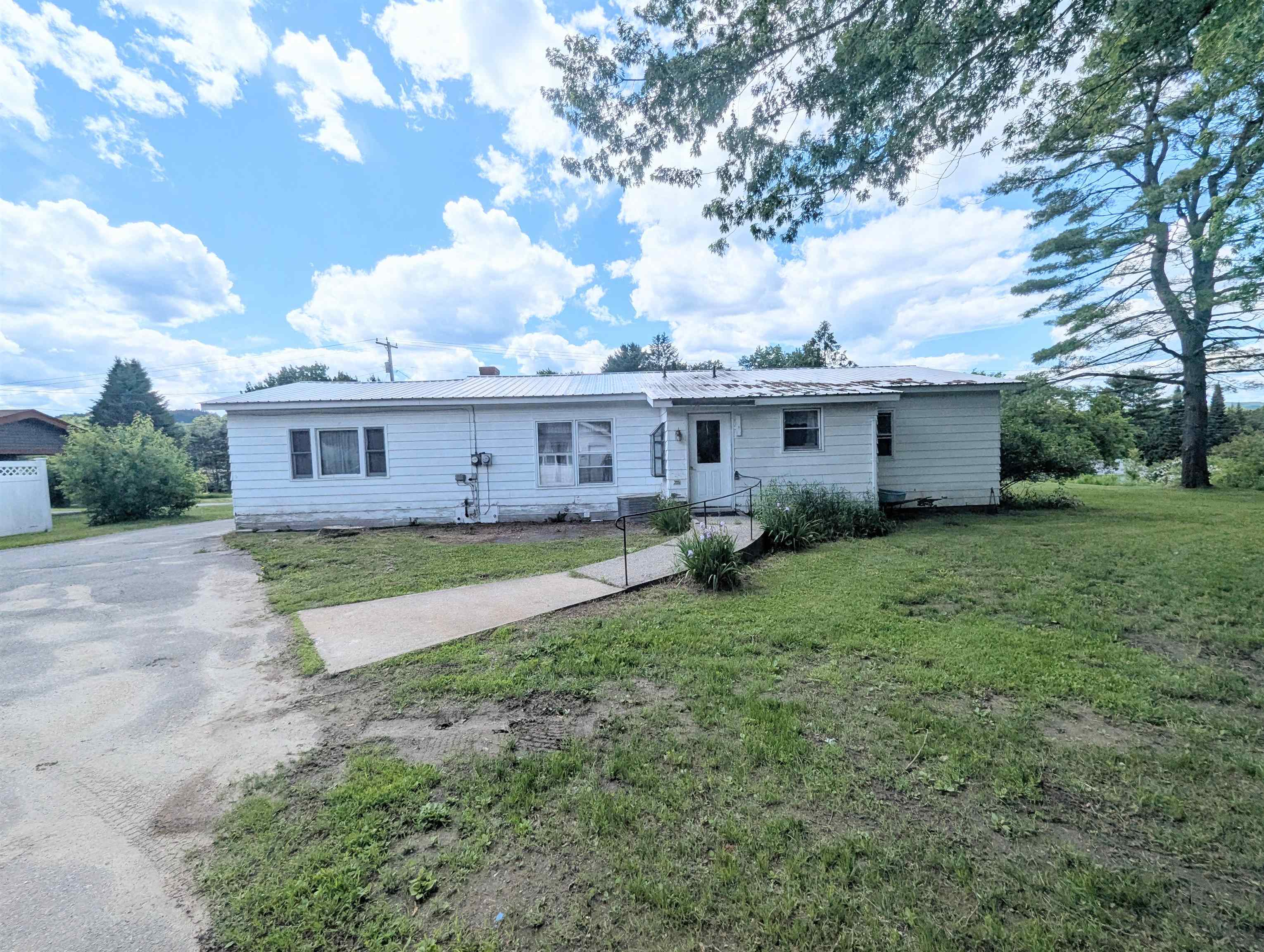 264 Breezy Hill Road Property Photo 4