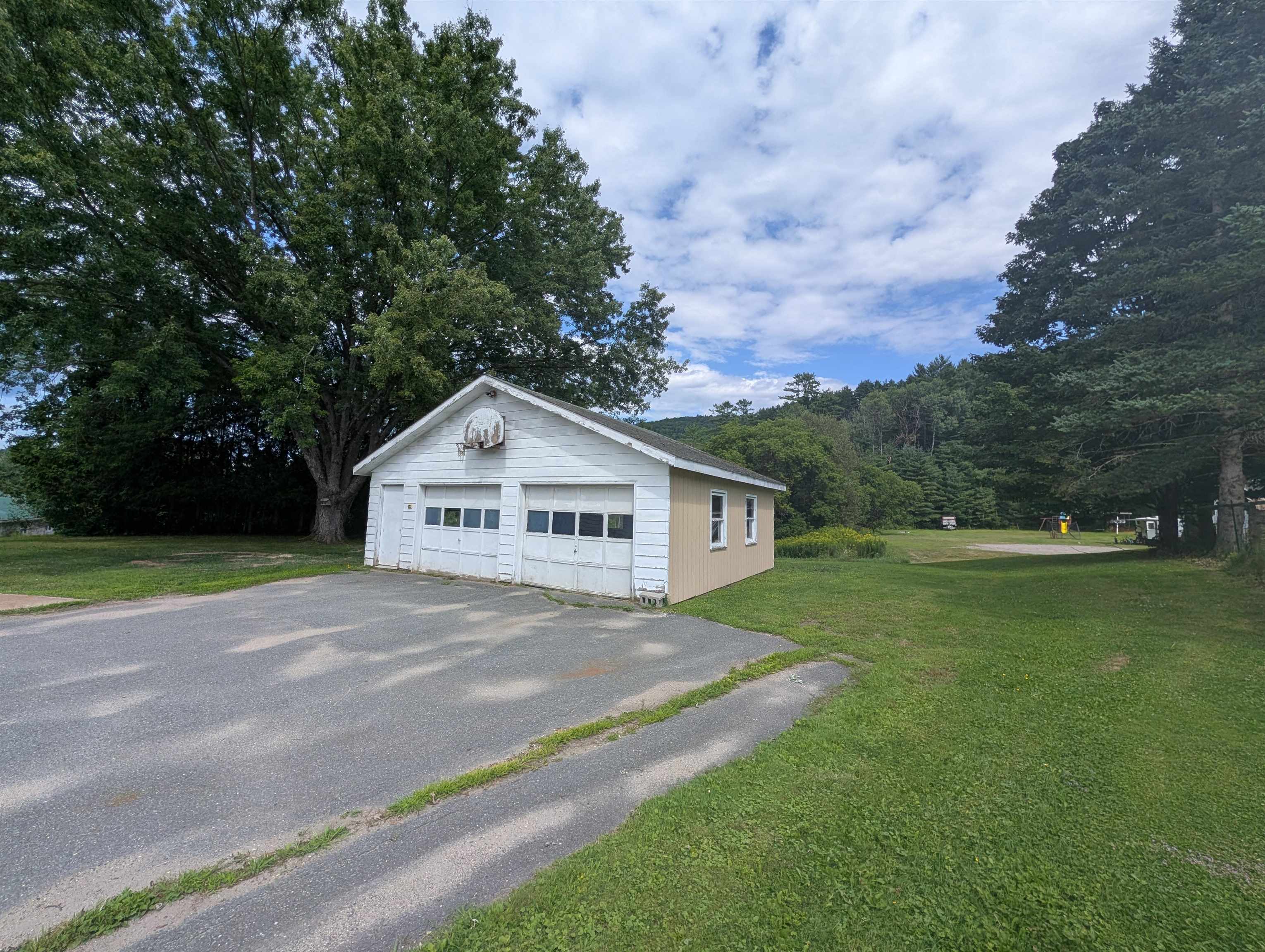 264 Breezy Hill Road Property Photo 9