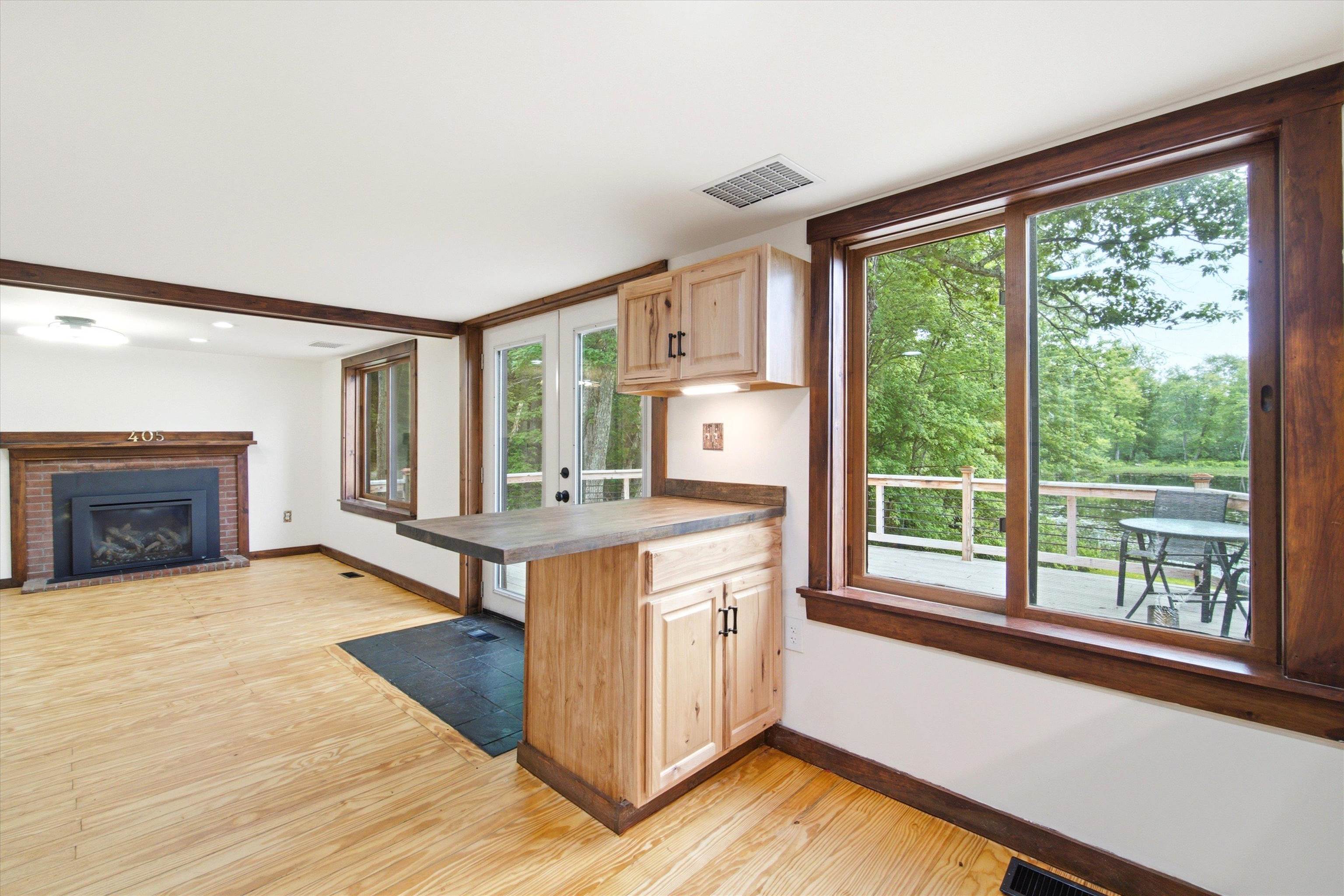 405 Bay Road Property Photo 13