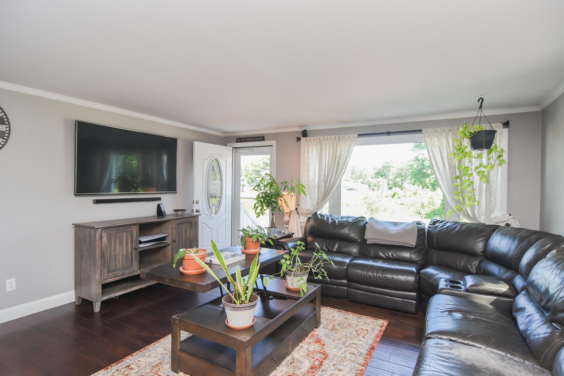 500 Donald Street Property Photo 7