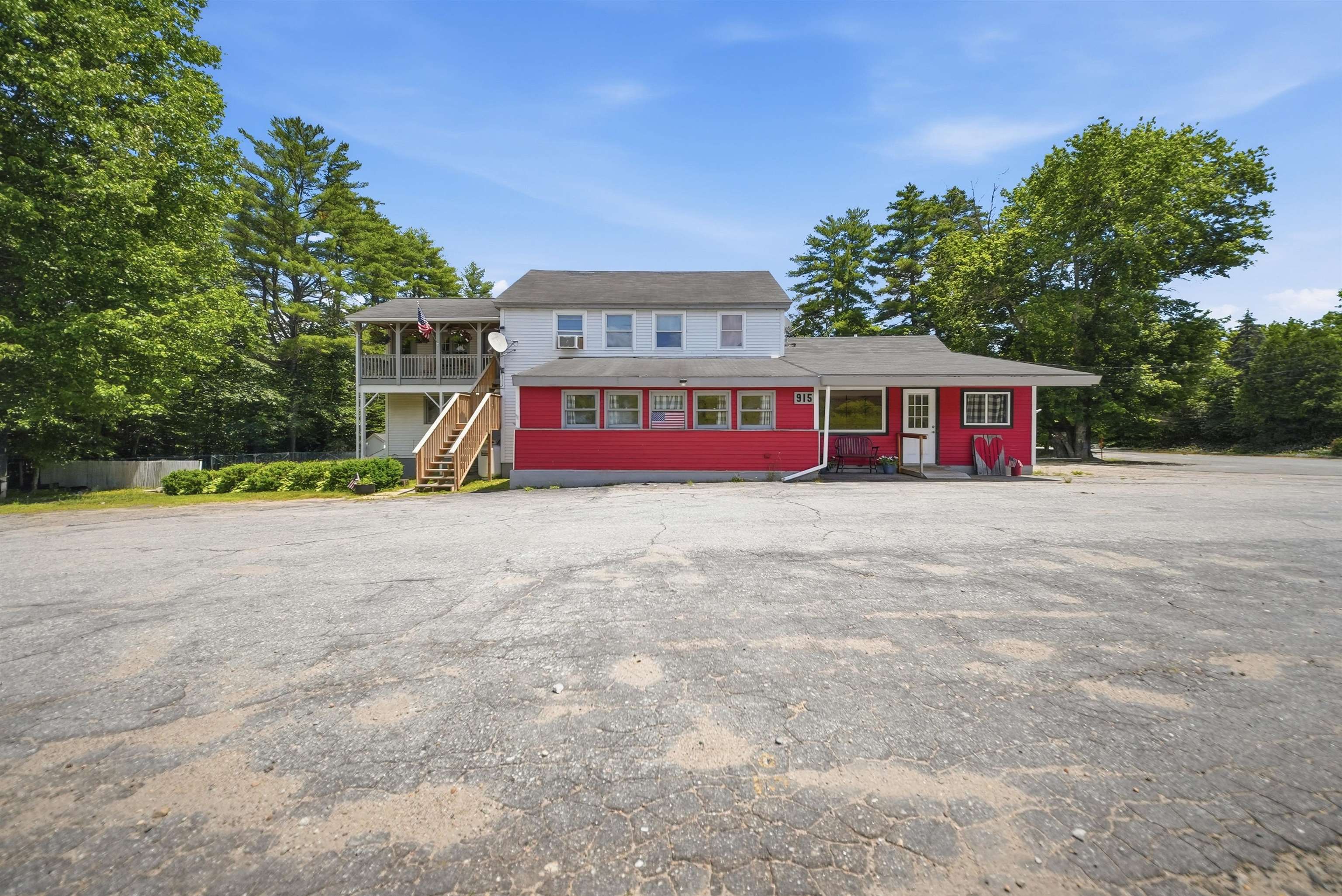 915 Suncook Valley Road Property Photo 1