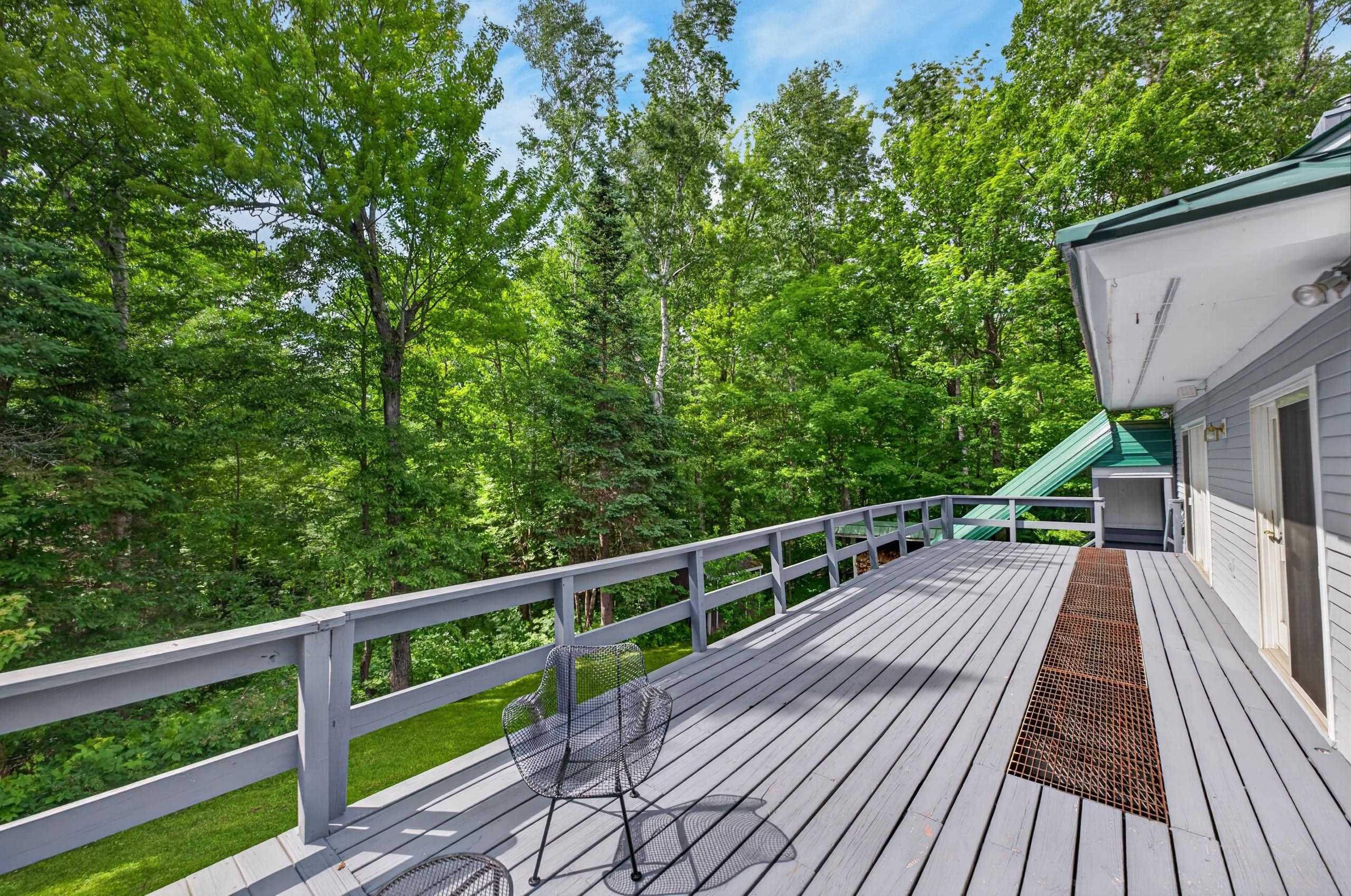 7 Tapping Tree Lane Property Photo 23