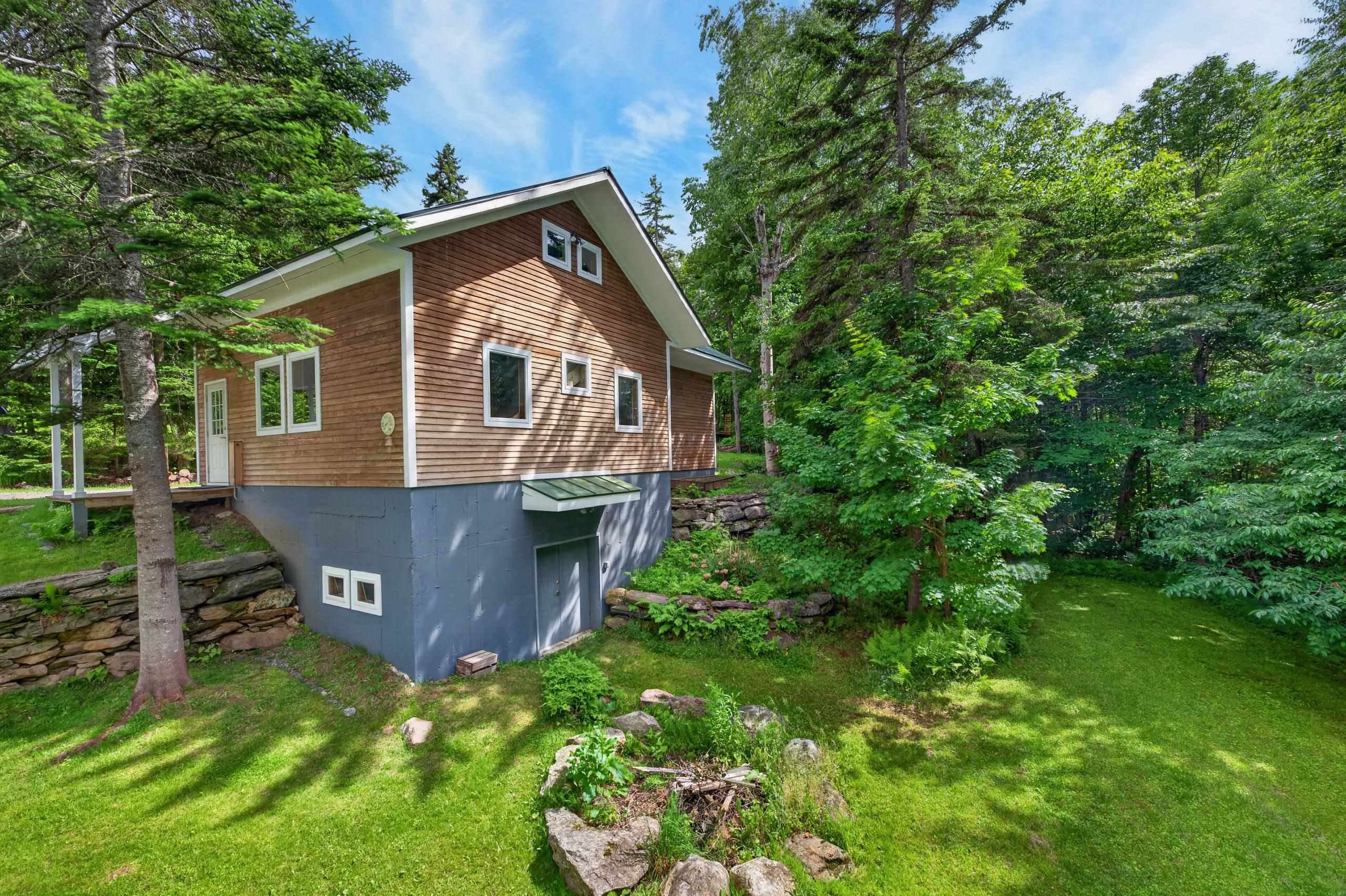 7 Tapping Tree Lane Property Photo 29