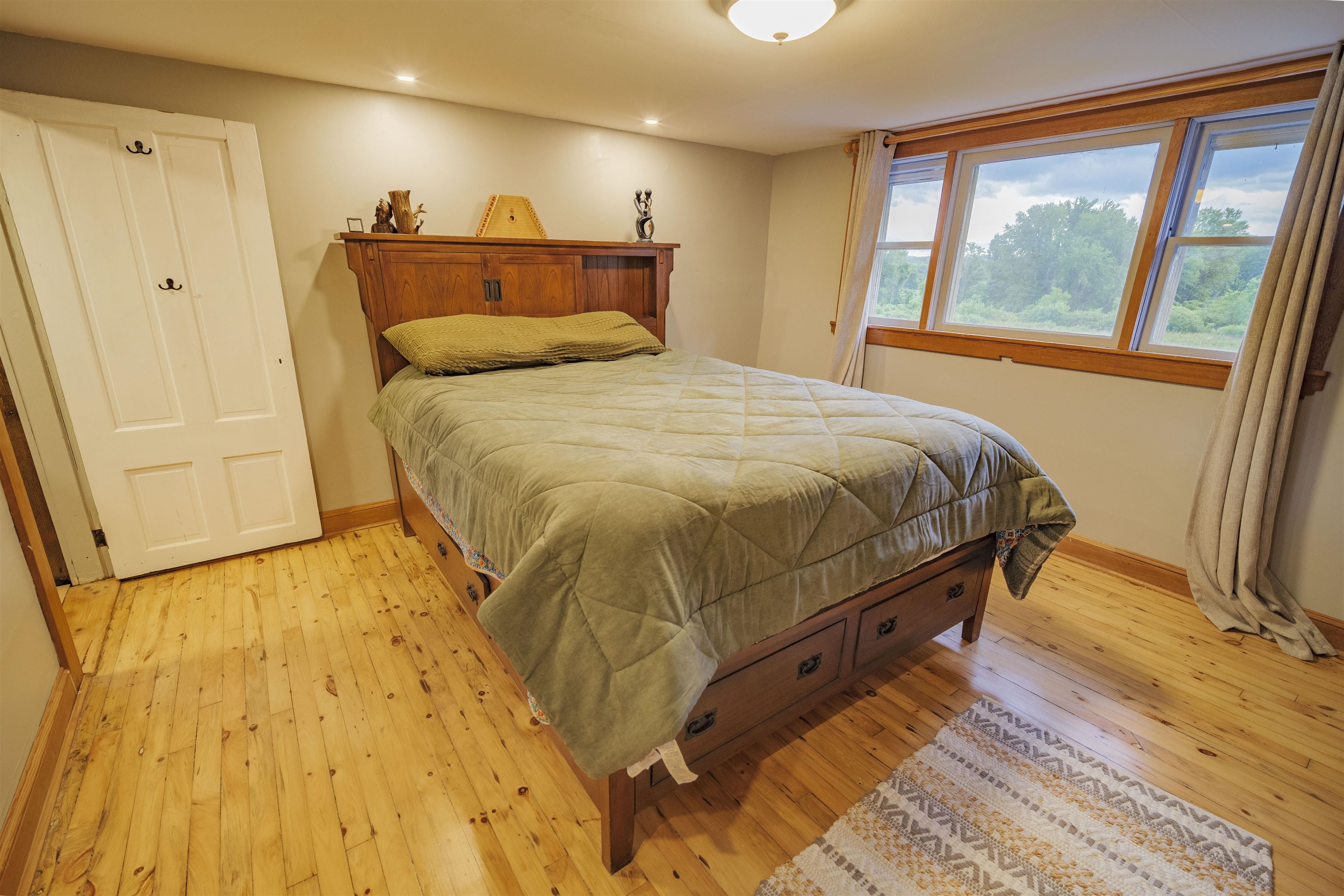 1590 Us Route 5 Property Photo 17