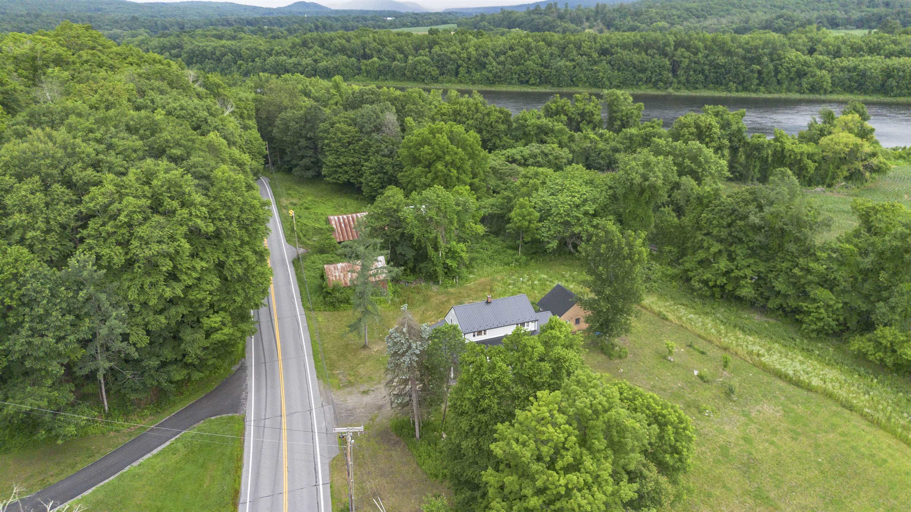 1590 Us Route 5 Property Photo 27