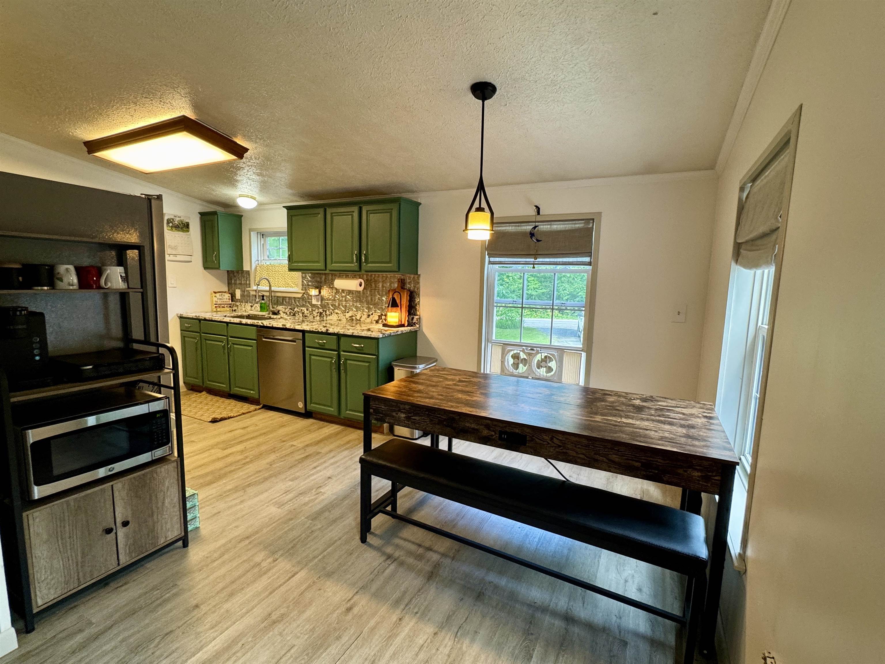 2276 Gore Road Property Photo 7