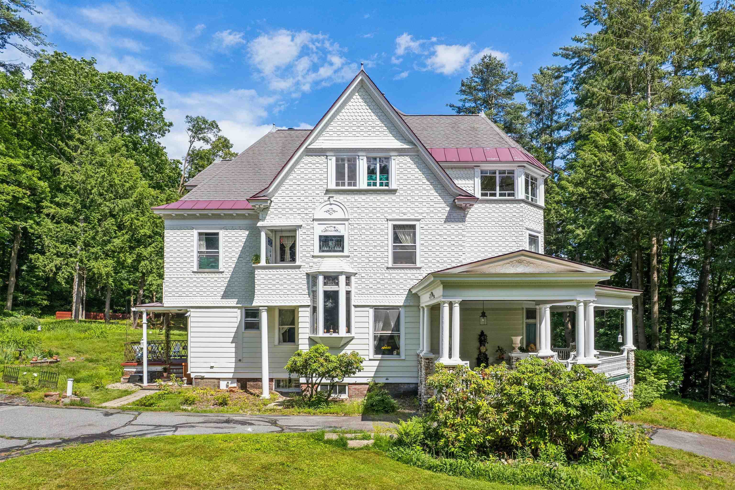 88 Summer Street Property Photo 3