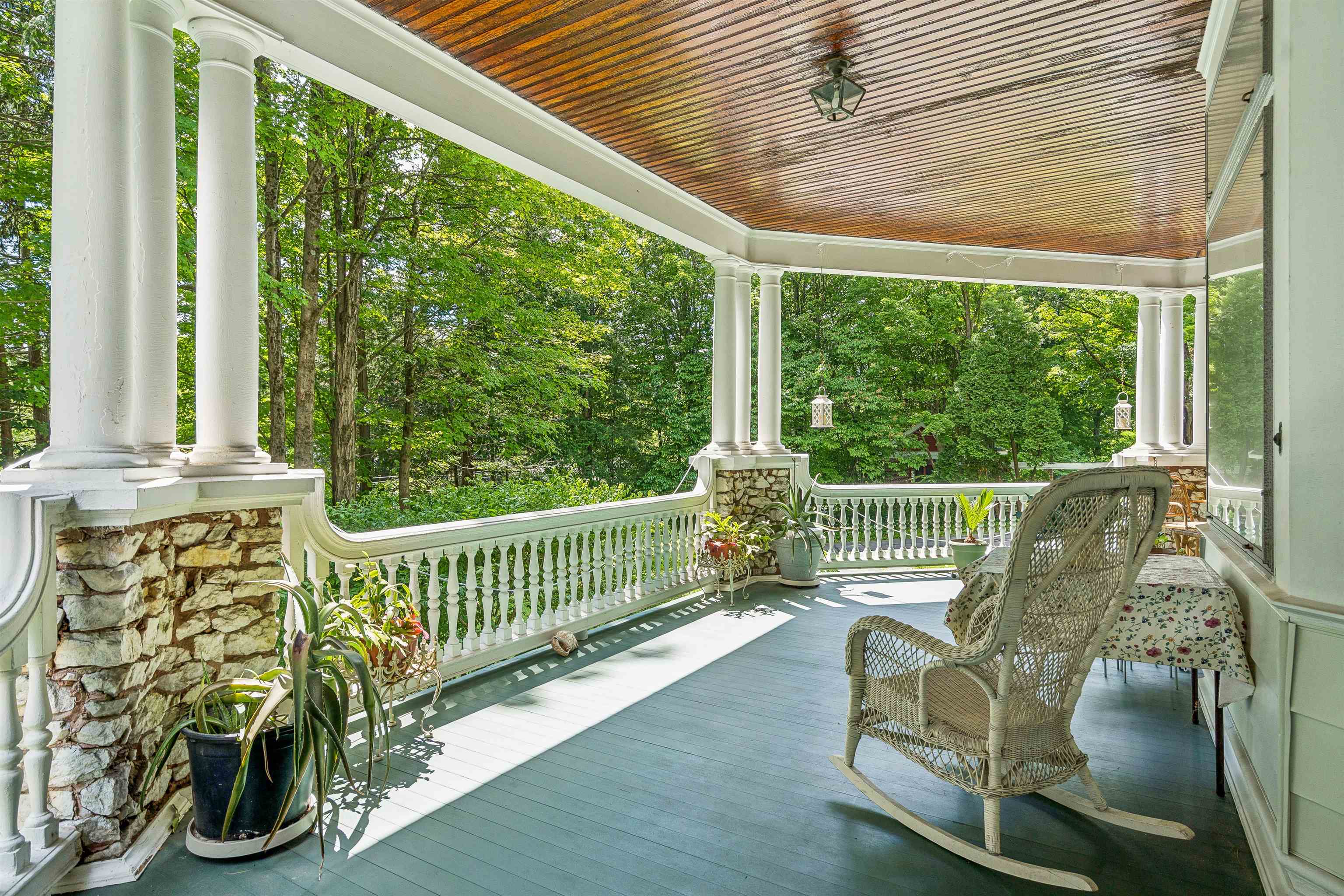 88 Summer Street Property Photo 6
