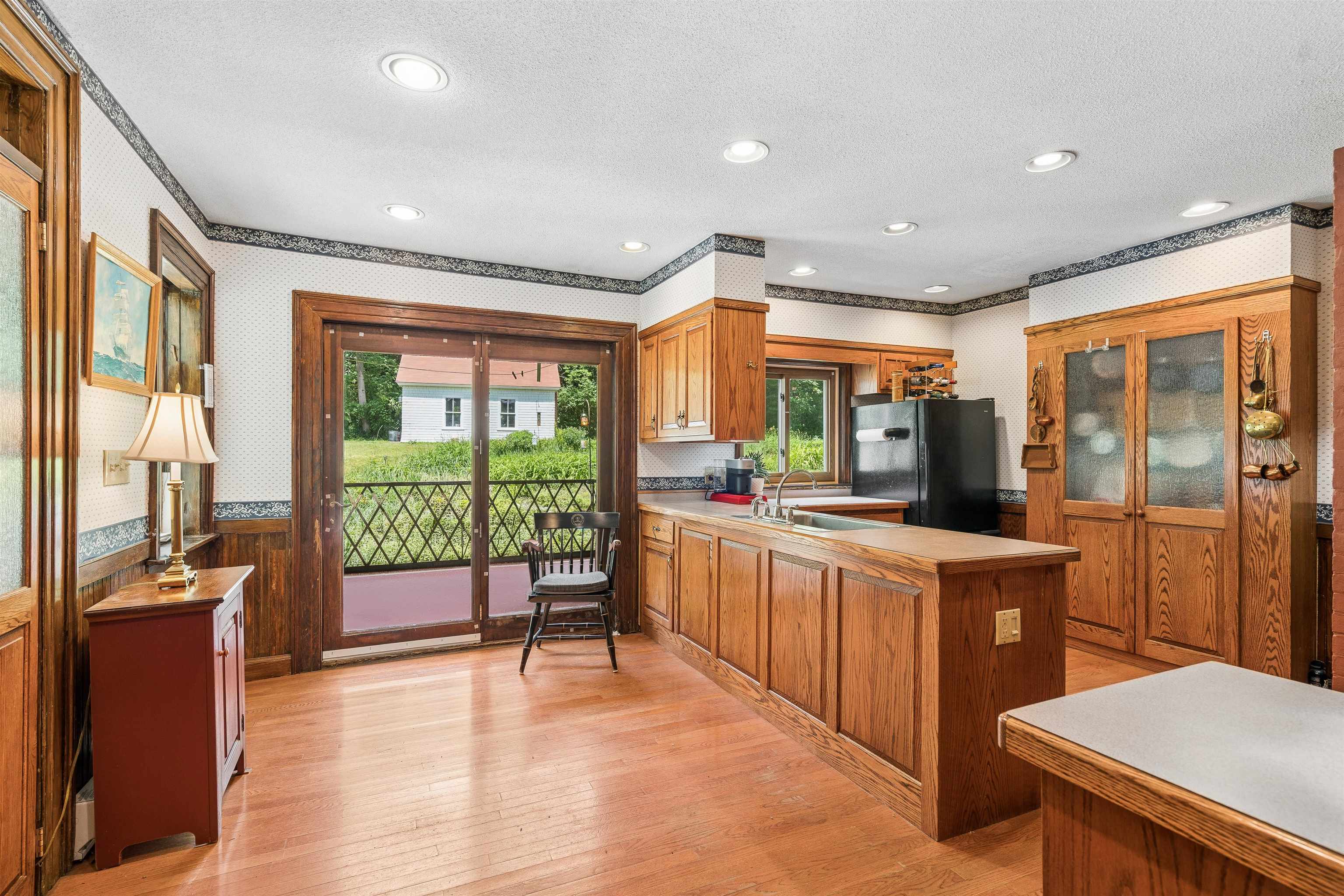 88 Summer Street Property Photo 23