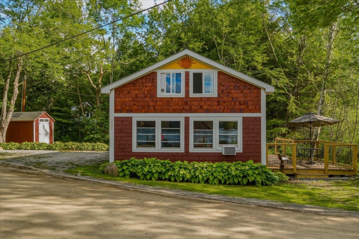 3302 Pond Road Property Photo 2