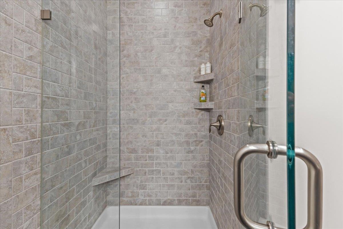 68 Laurentide Lane Property Photo 11
