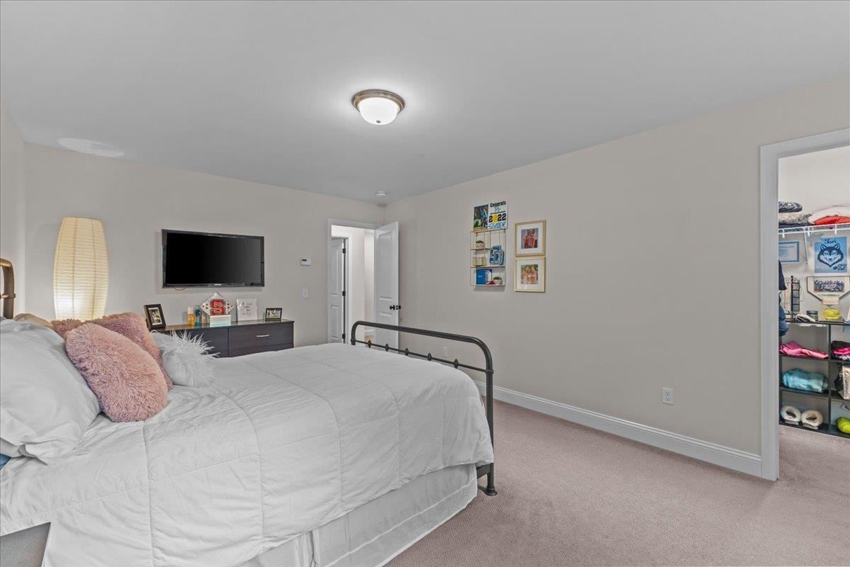 68 Laurentide Lane Property Photo 19
