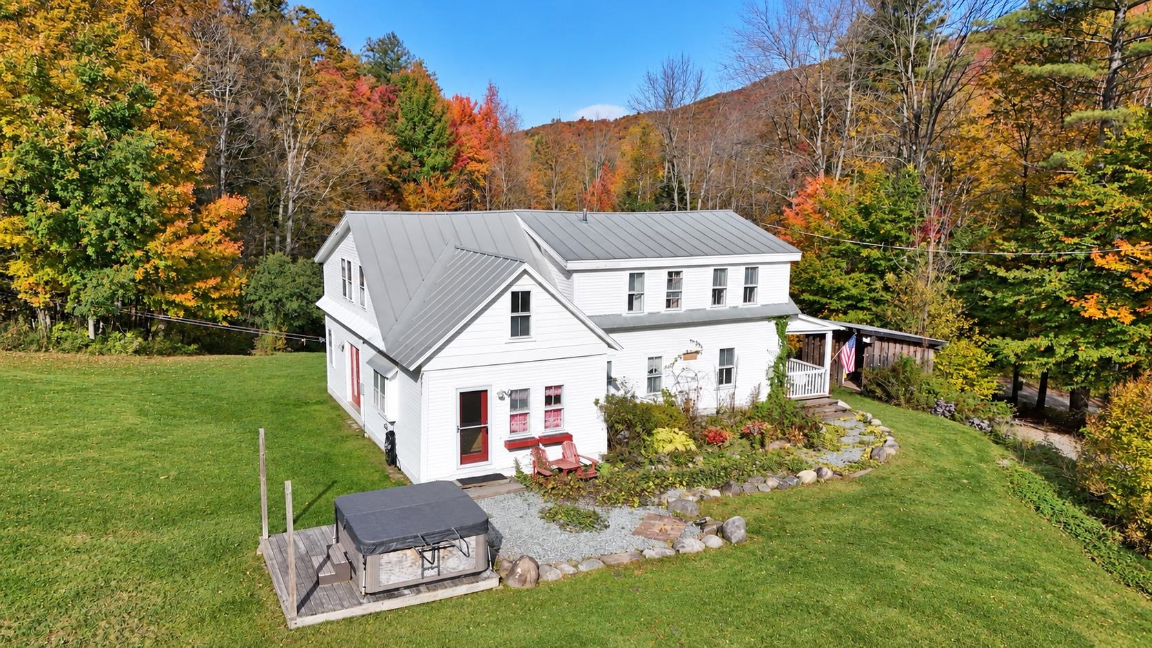 1326 Curtis Hollow Road Property Photo 3