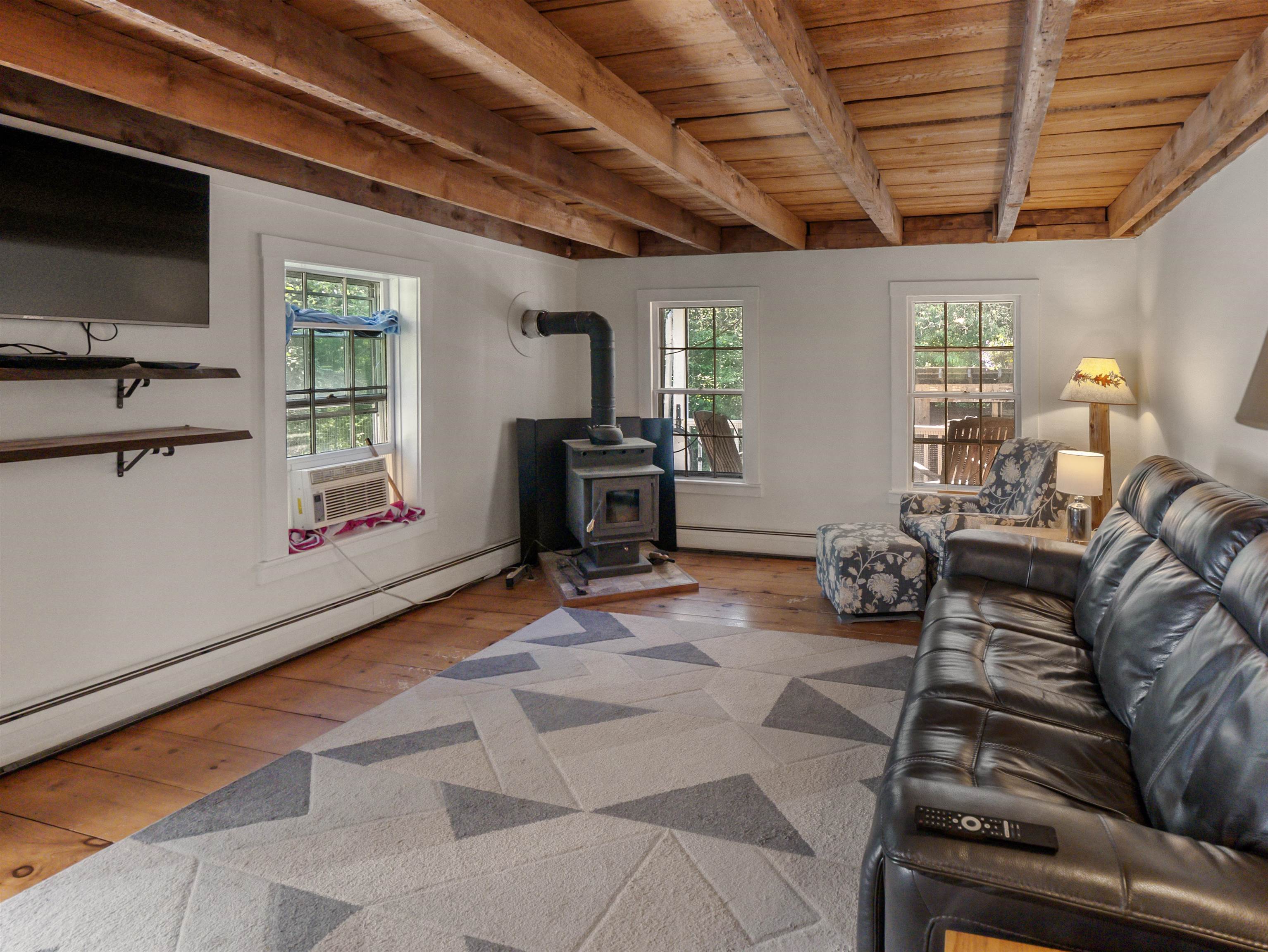 1326 Curtis Hollow Road Property Photo 9