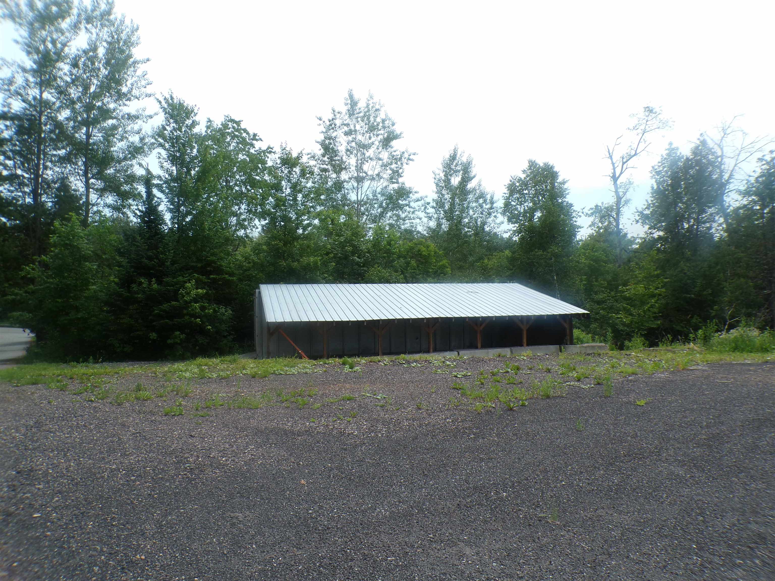 99 Veterinary Lane Property Photo 3