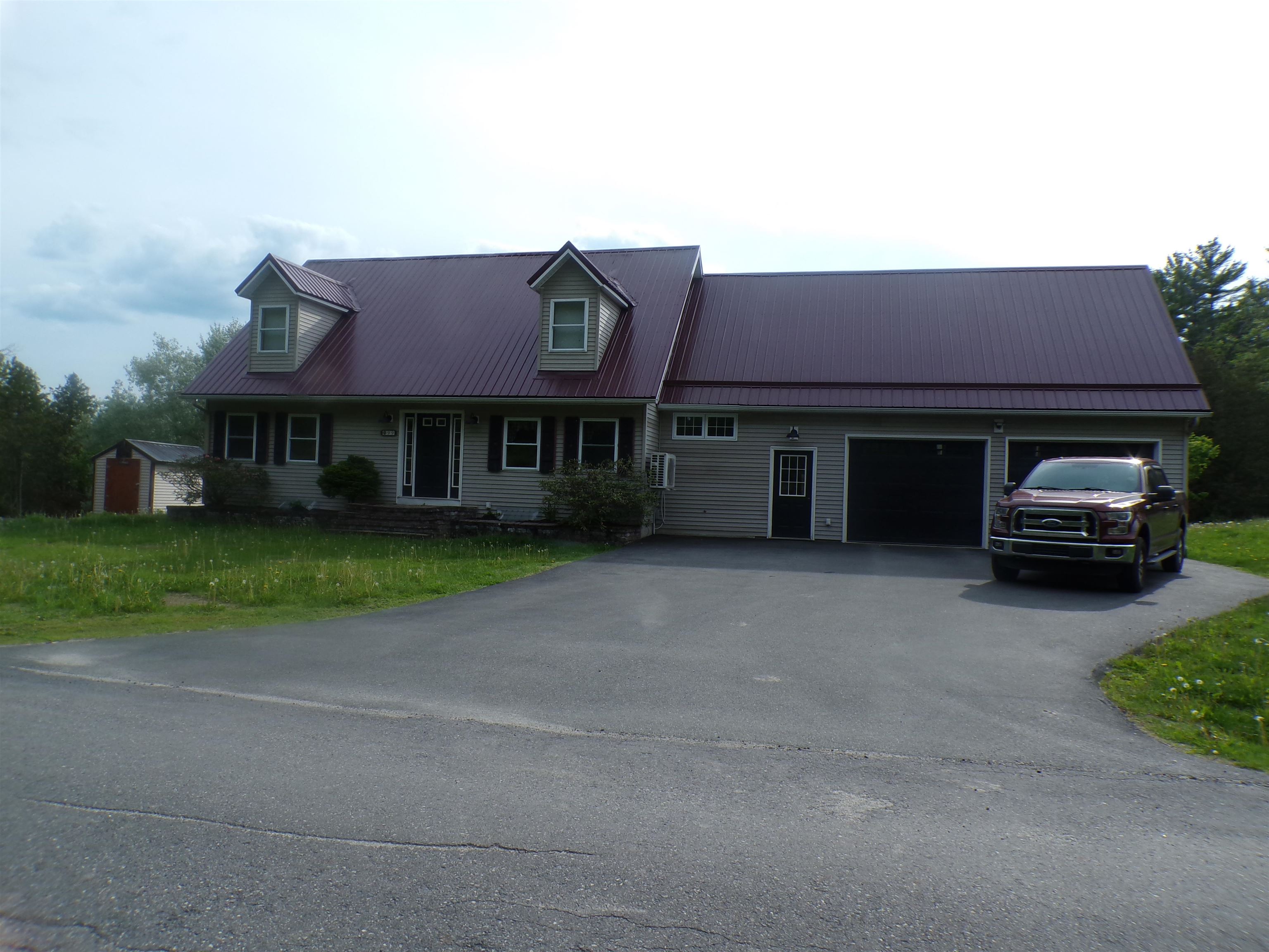 99 Veterinary Lane Property Photo 6