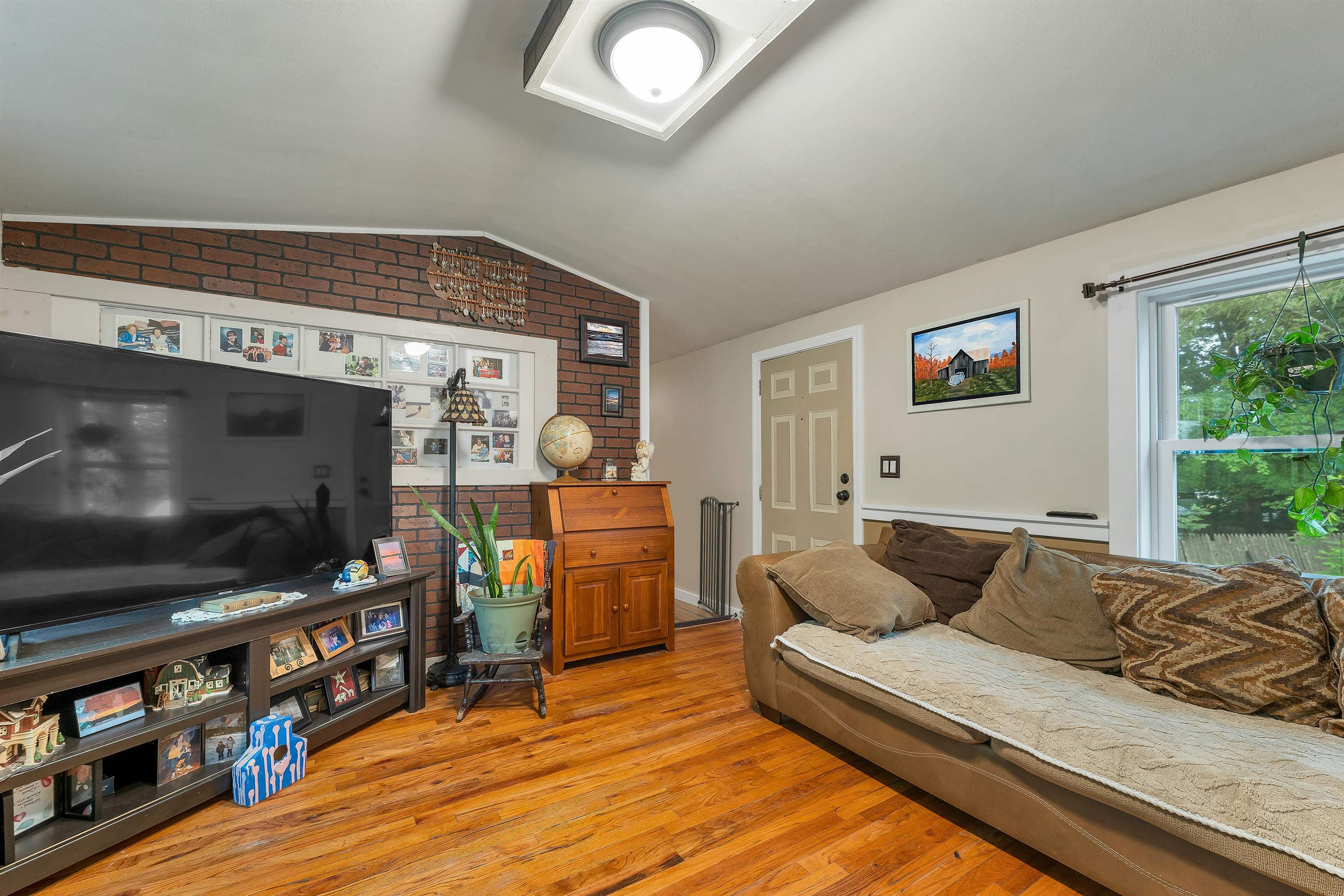 20 True Road Property Photo 7