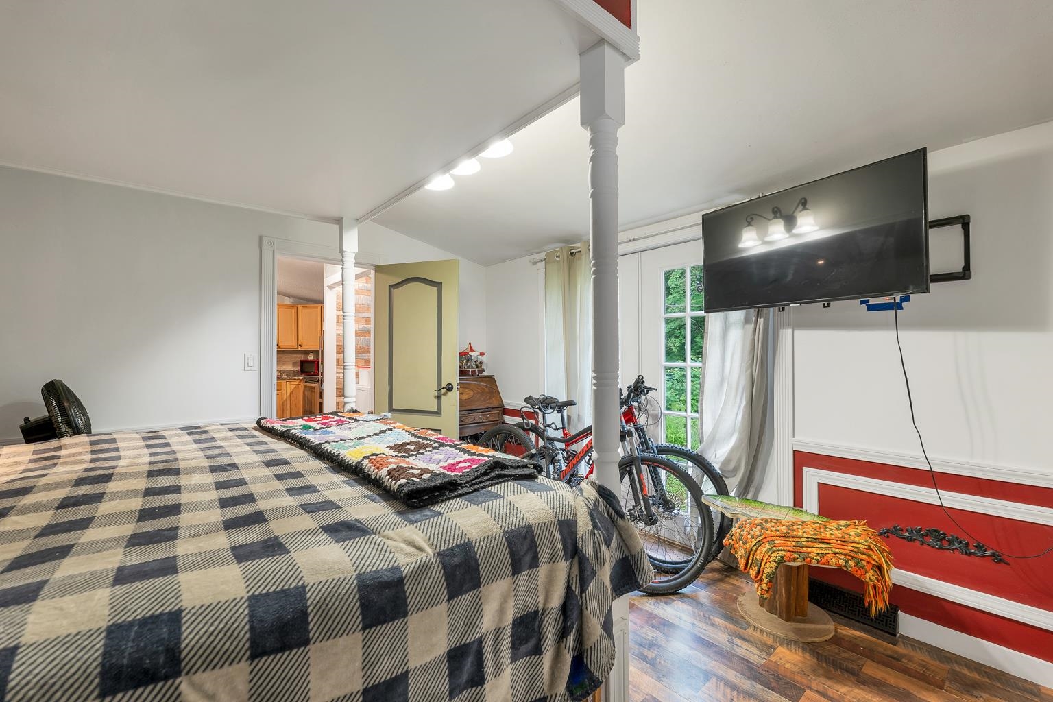 20 True Road Property Photo 19