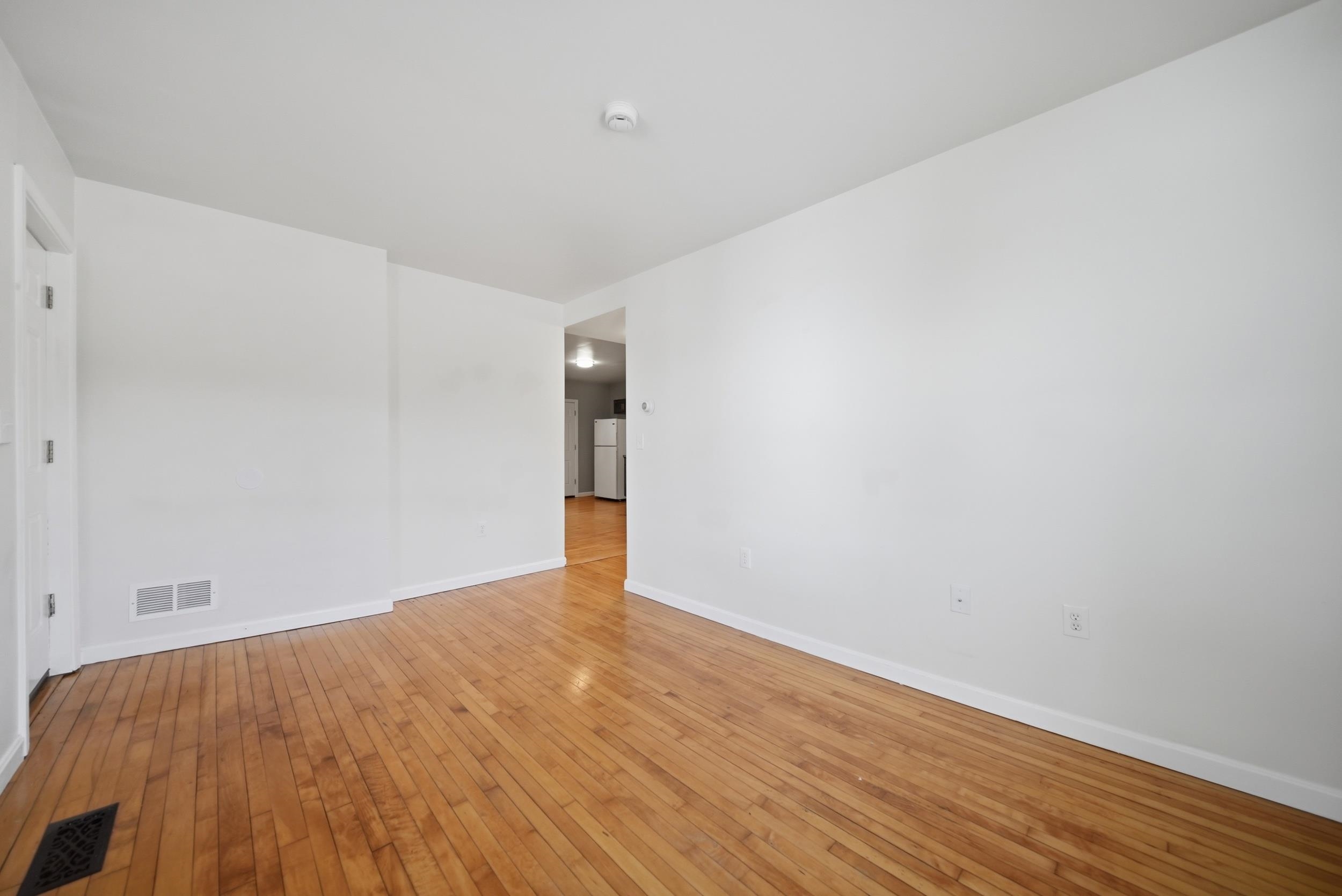 25-39 Front Street Property Photo 18