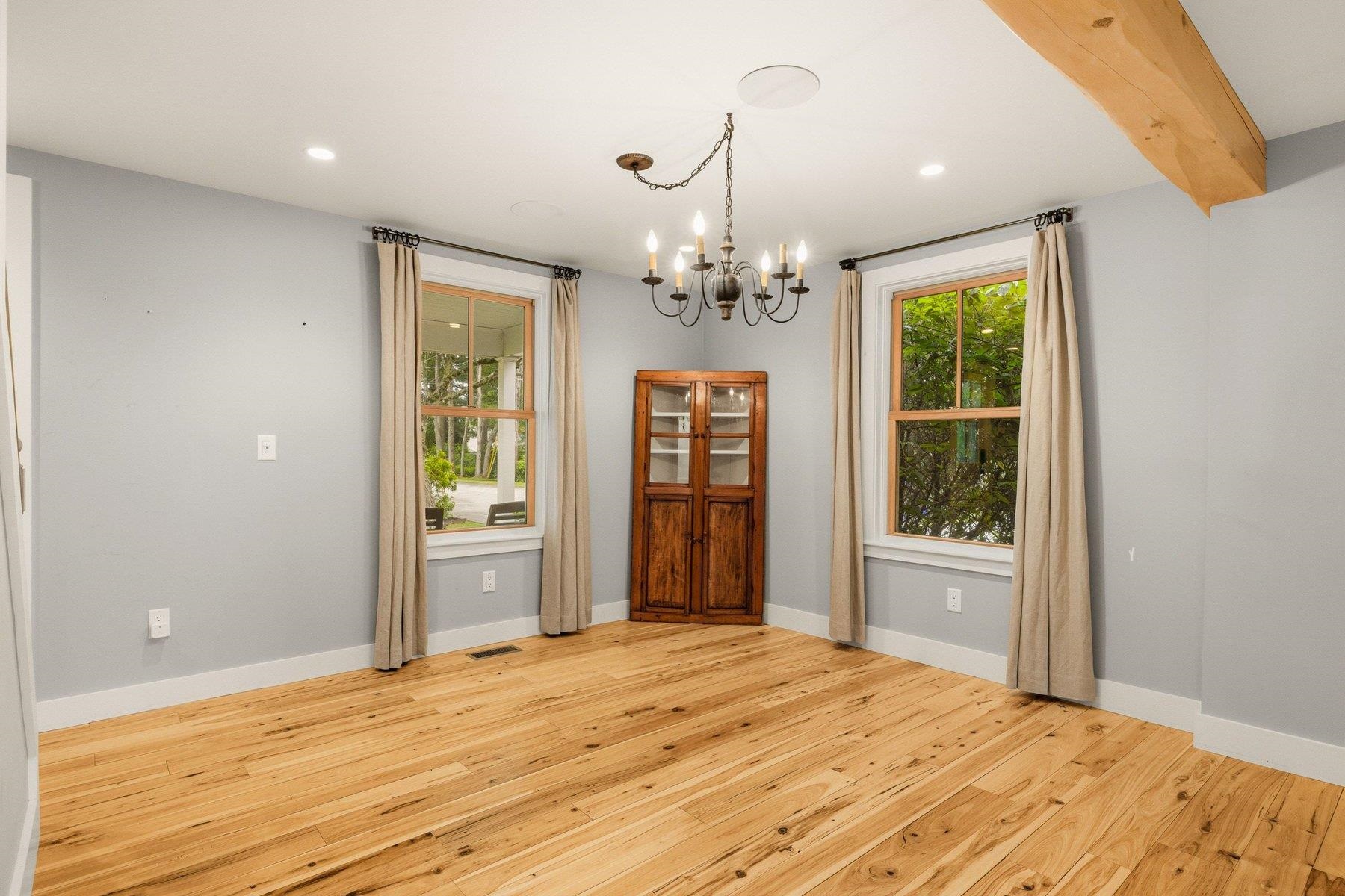 34 River Street Property Photo 28