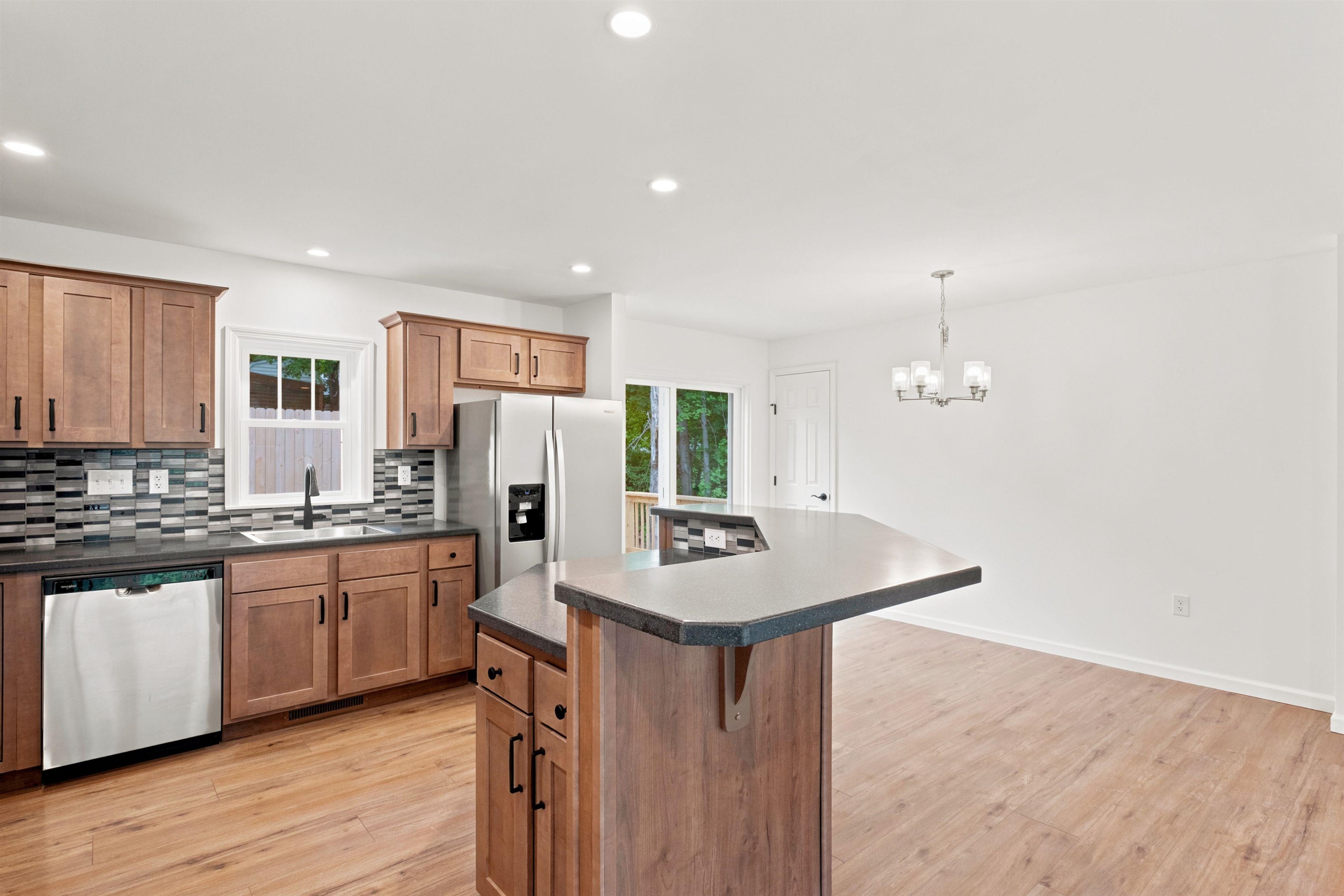 28 Cottage Place Property Photo 14