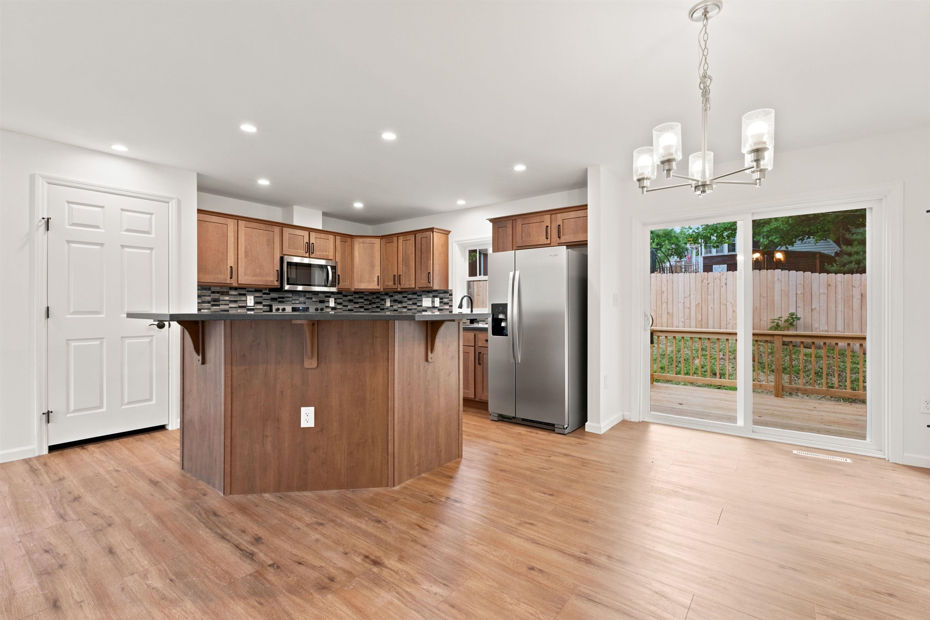 28 Cottage Place Property Photo 18