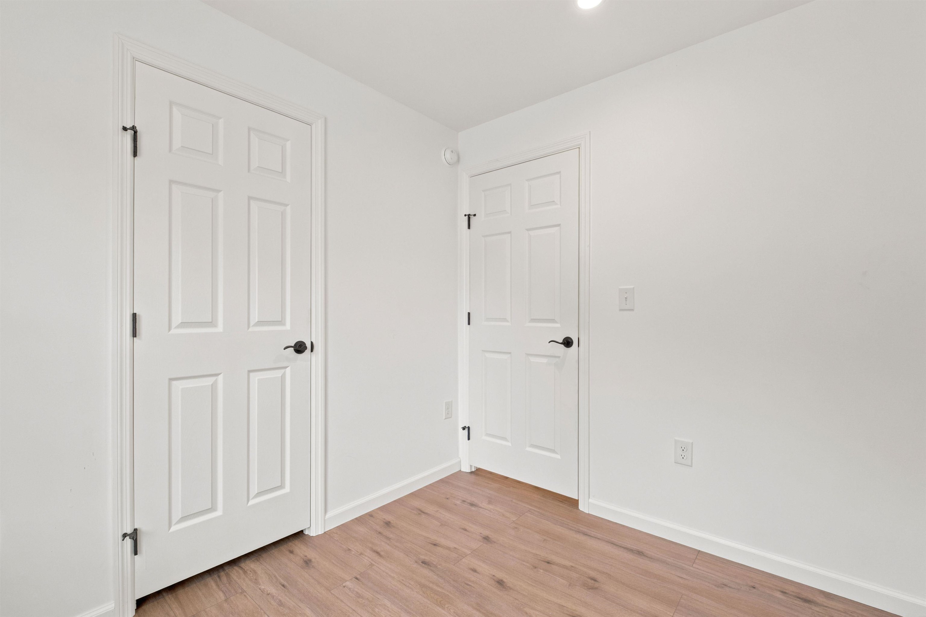 28 Cottage Place Property Photo 21