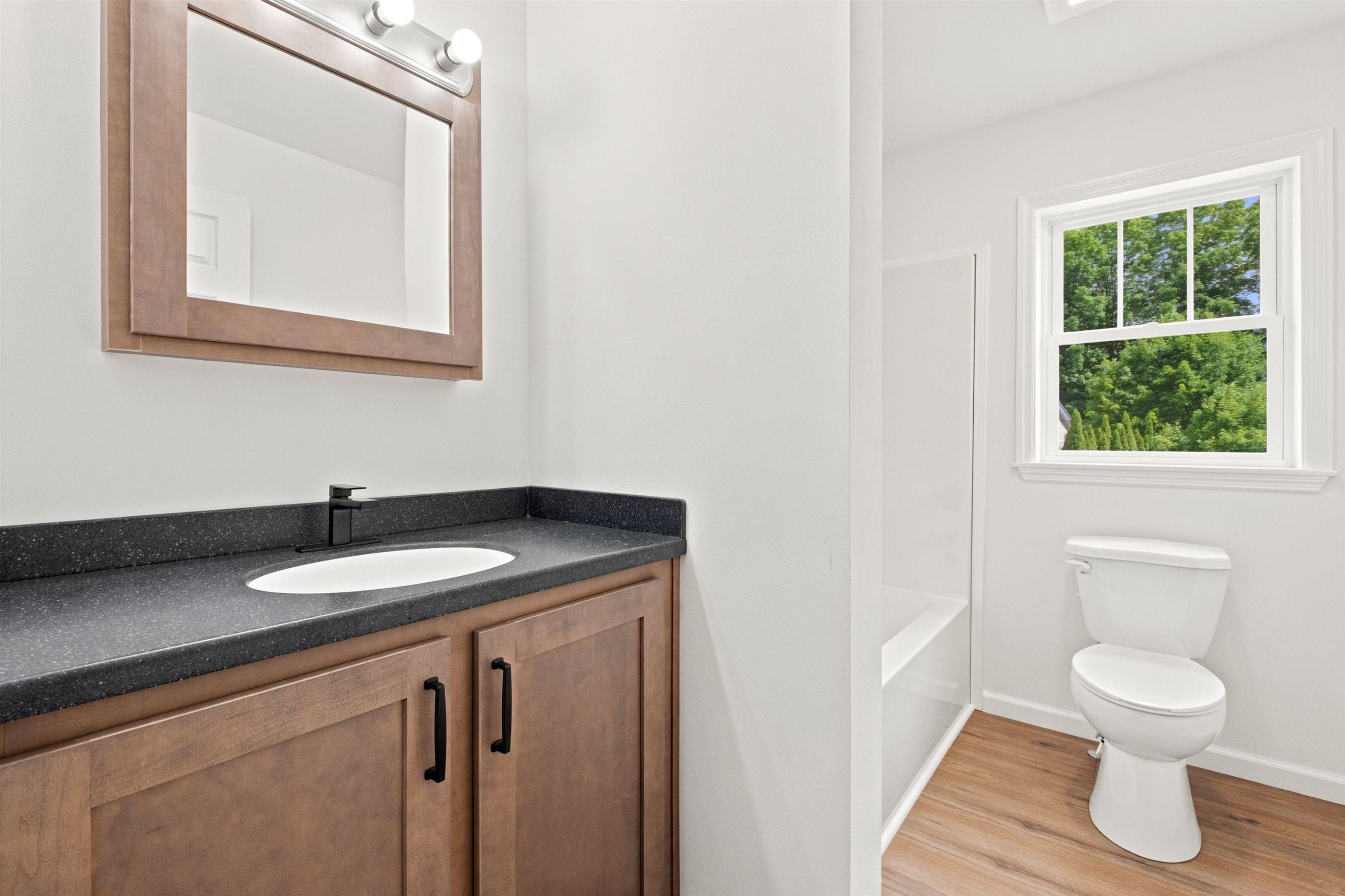 28 Cottage Place Property Photo 22