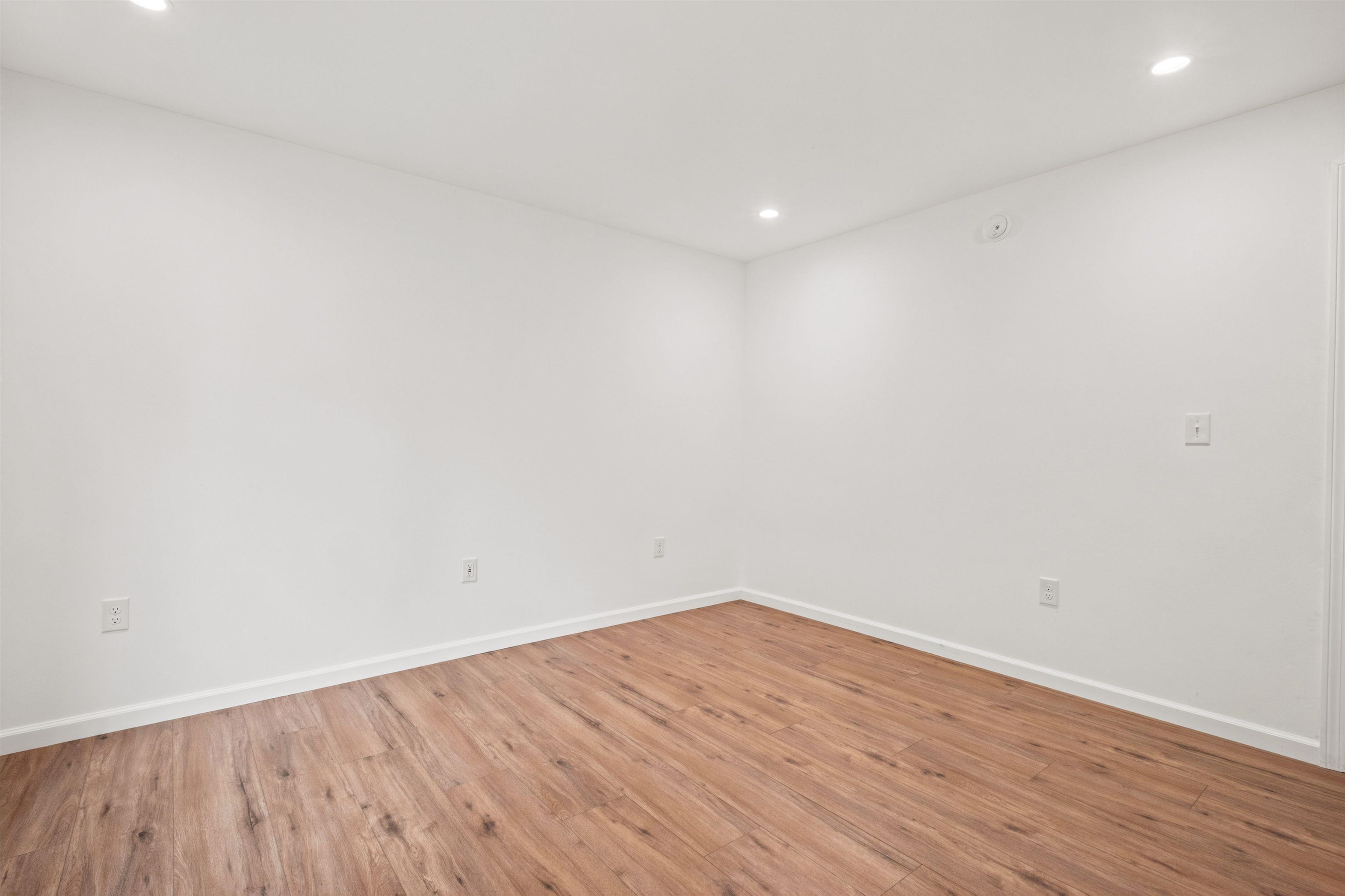 28 Cottage Place Property Photo 29