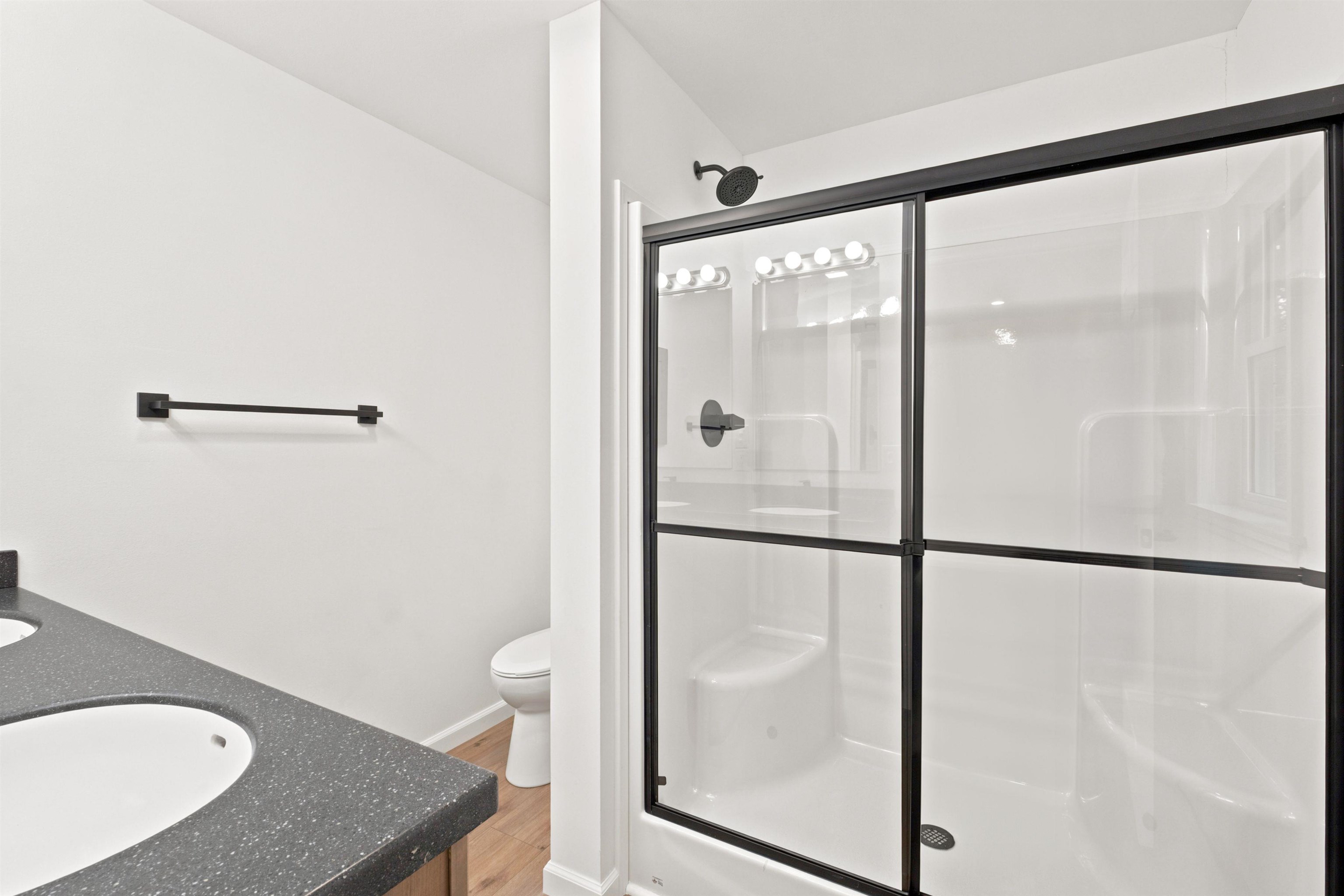 28 Cottage Place Property Photo 30