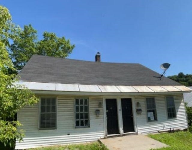 90 Mount Vernon Street Property Photo 2