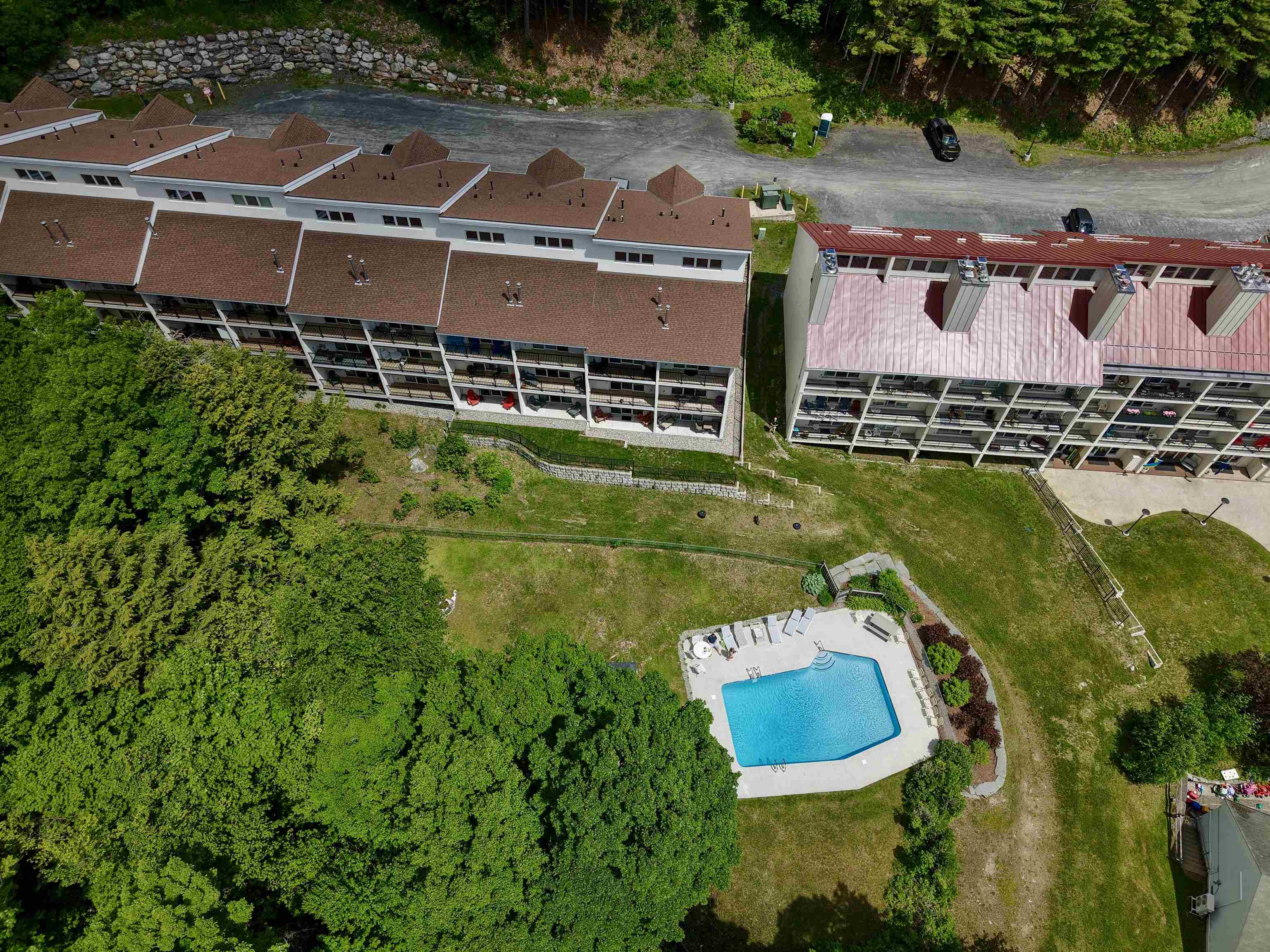 251 Mountainside Drive Property Photo 4