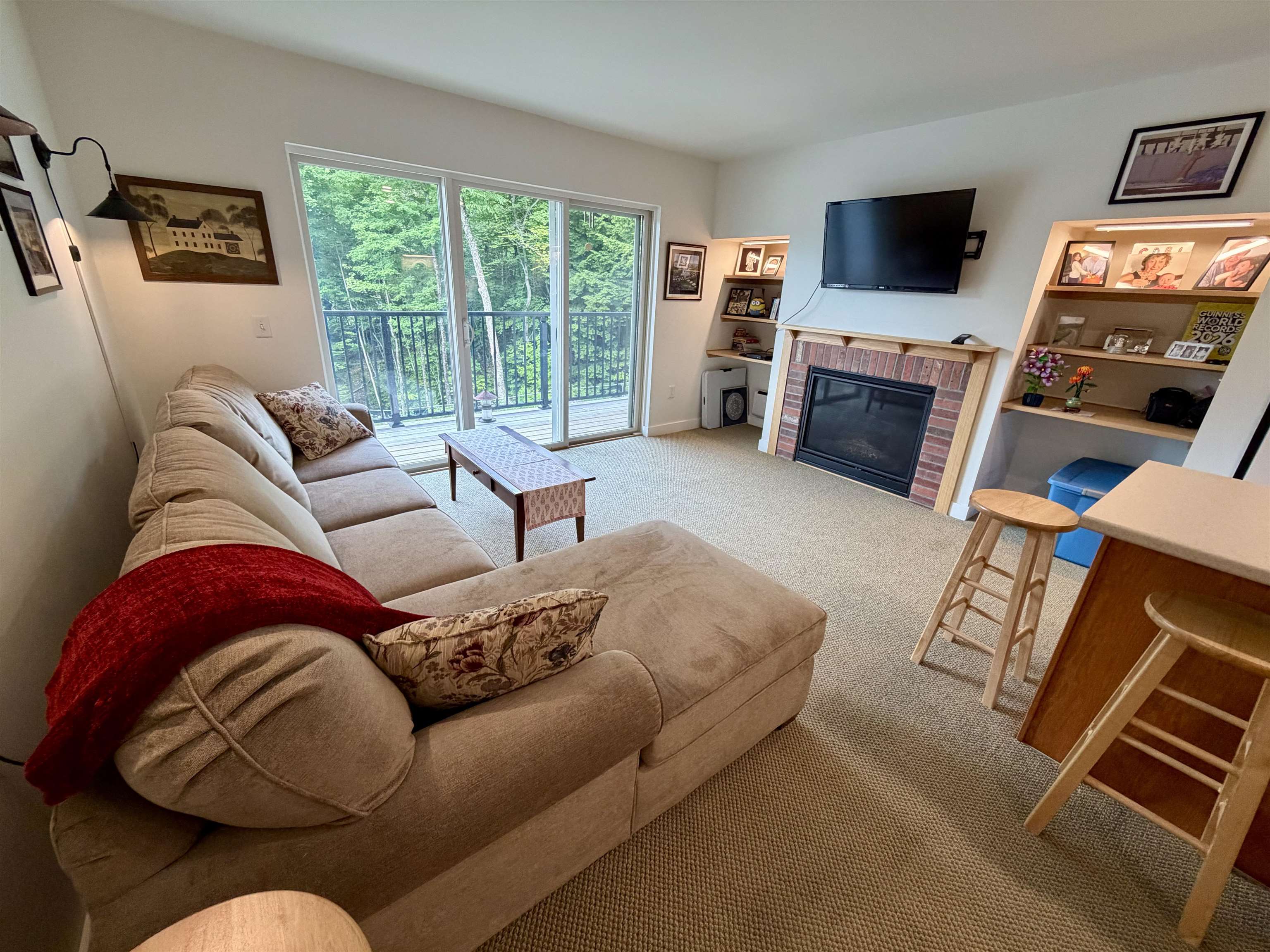 251 Mountainside Drive Property Photo 12
