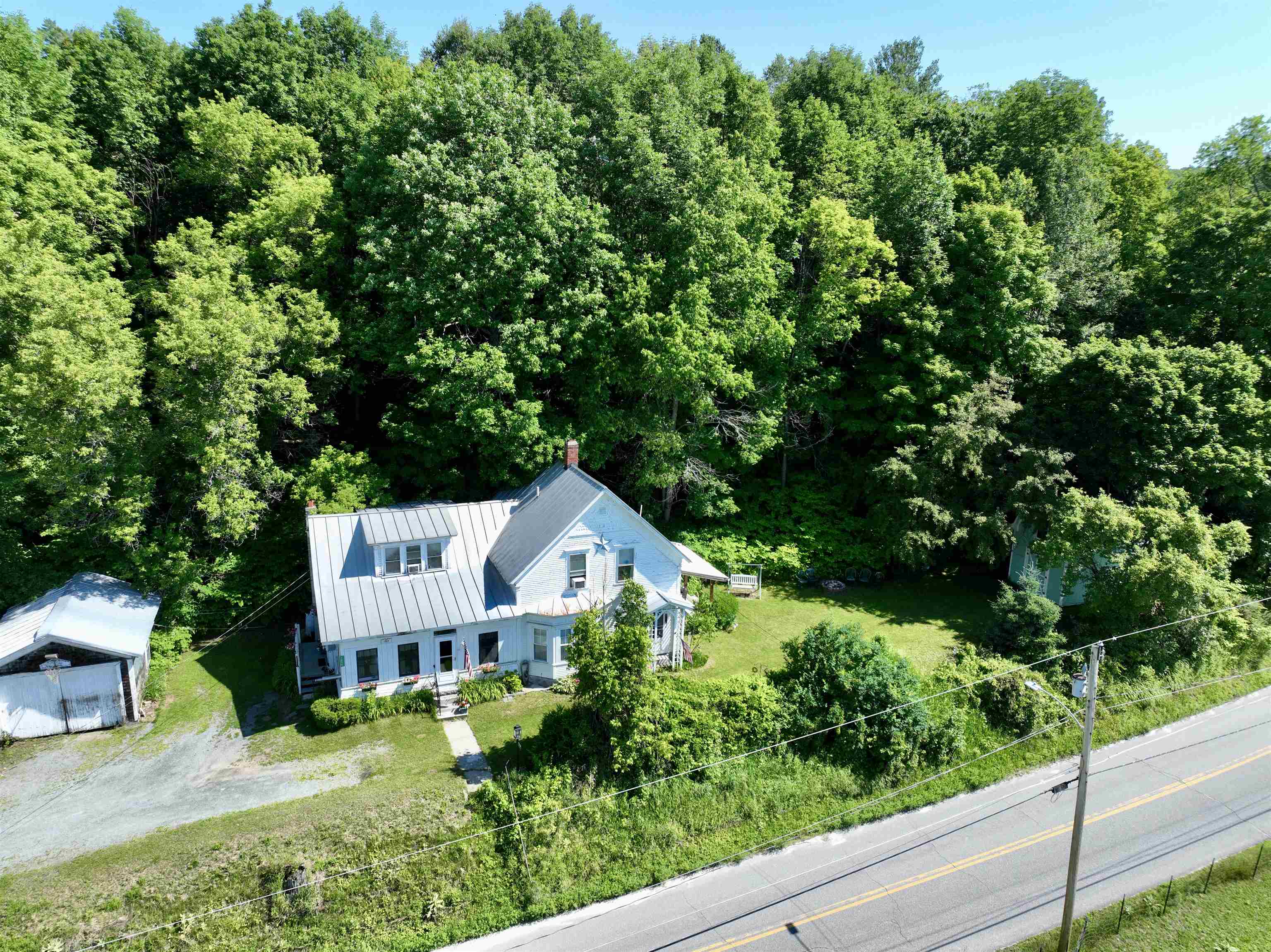 1098 Creamery Road Property Photo 1