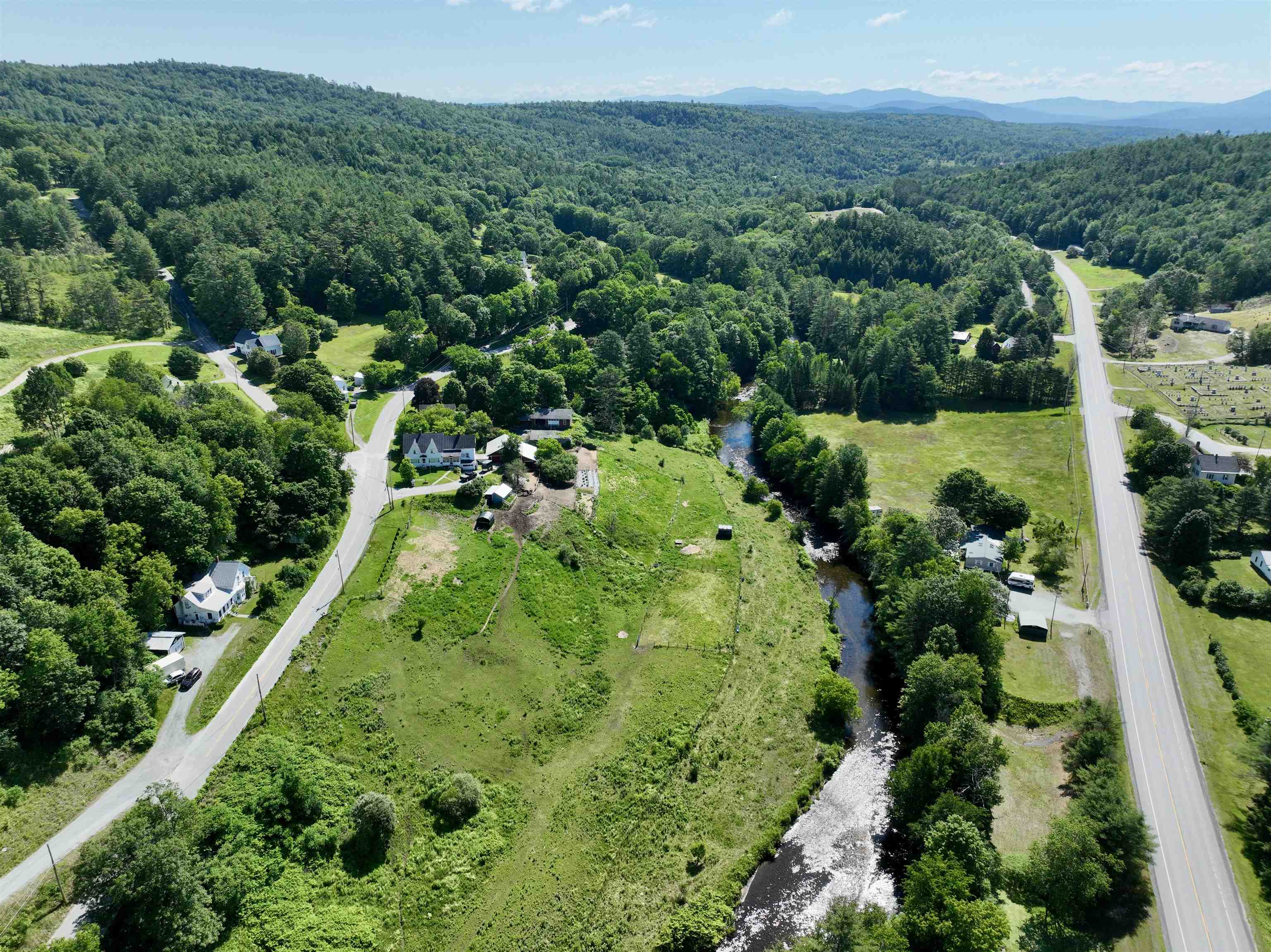 1098 Creamery Road Property Photo 7