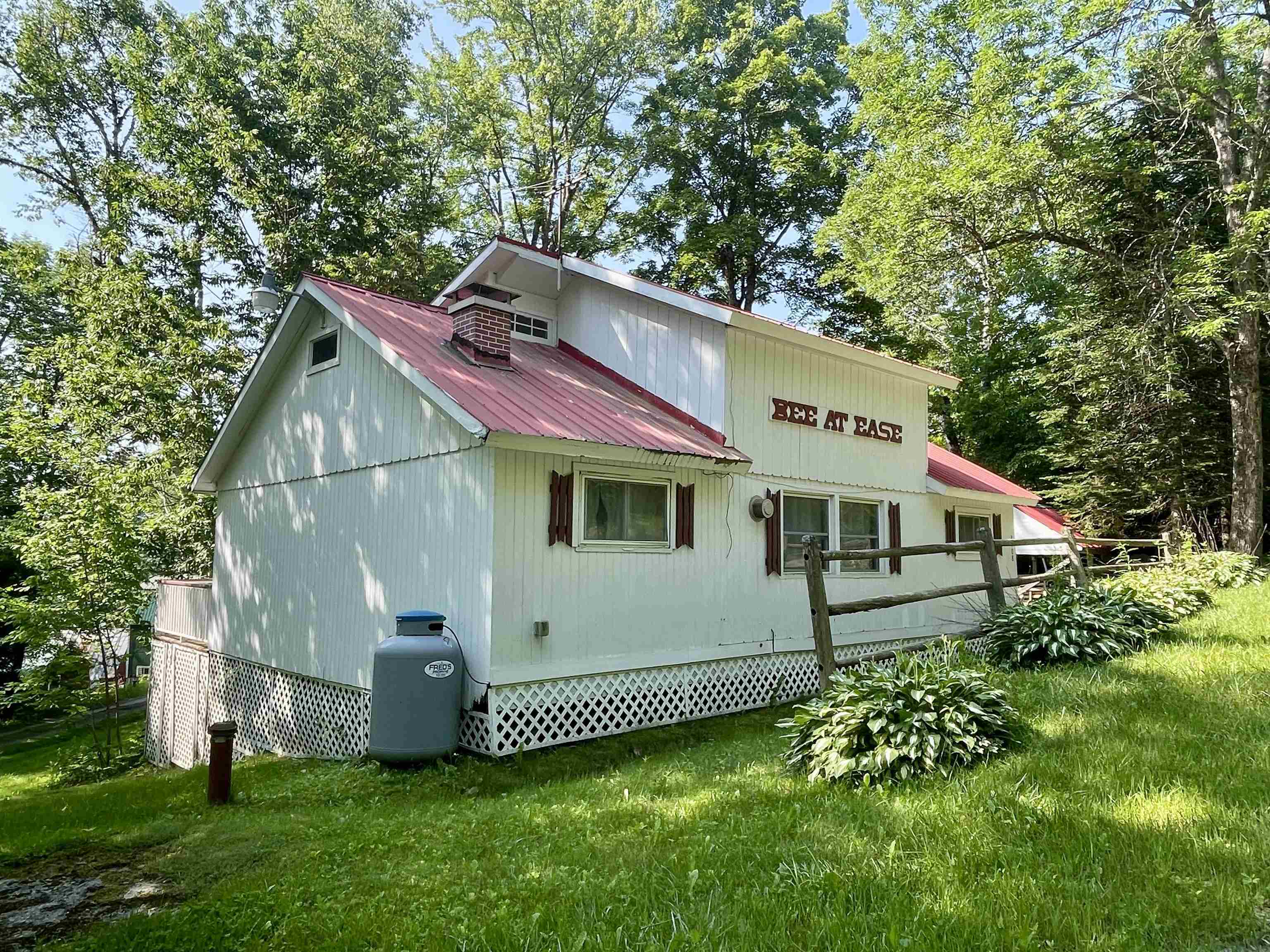 2408 Shadow Lake Road Property Photo 2