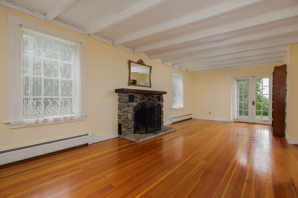 1051 Cross Road Property Photo 14