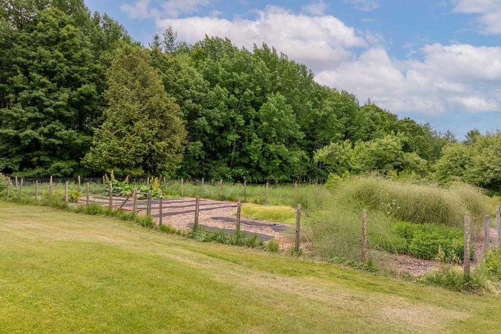 1051 Cross Road Property Photo 42