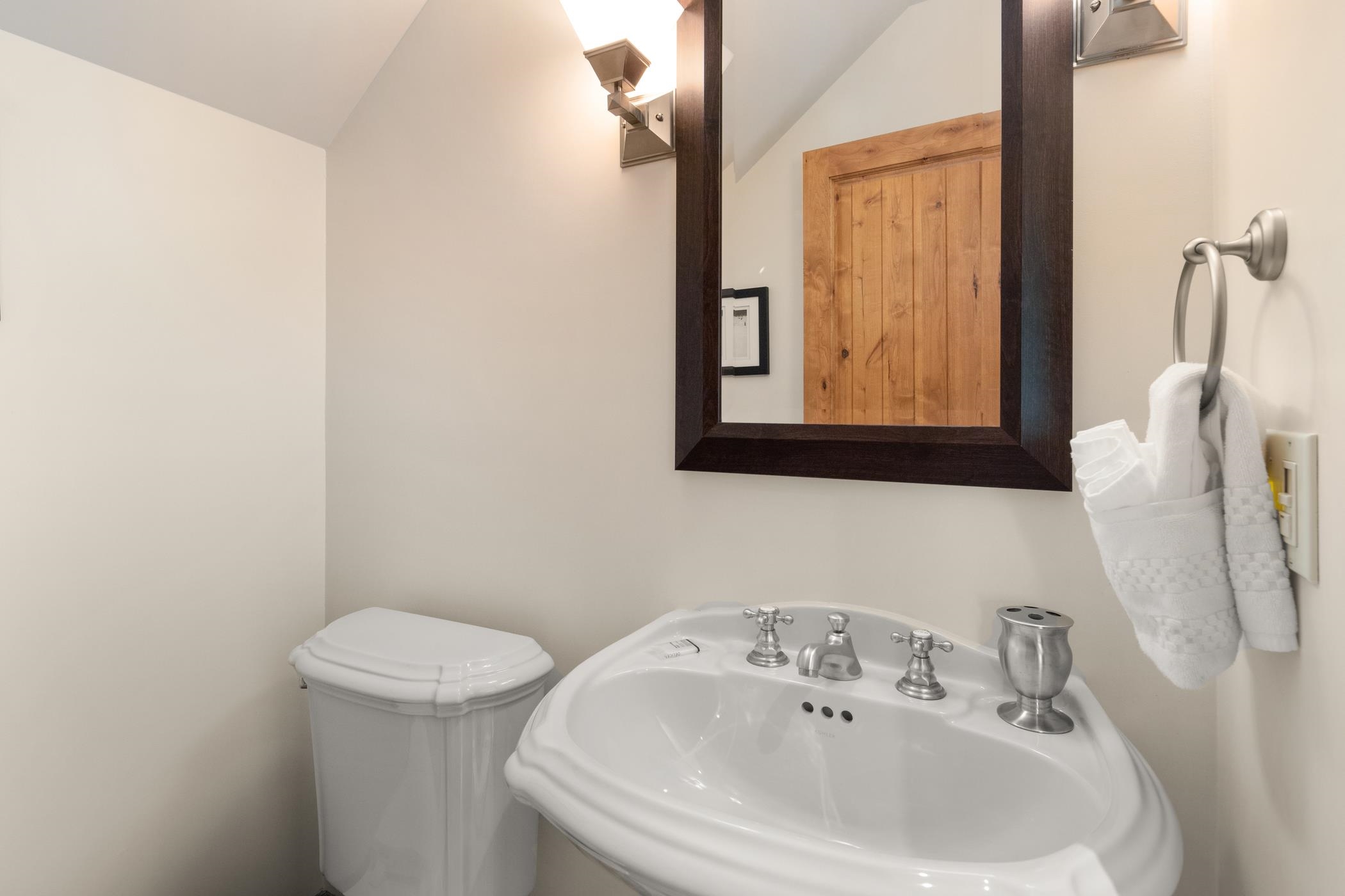 20 Inspiration Lane Property Photo 7