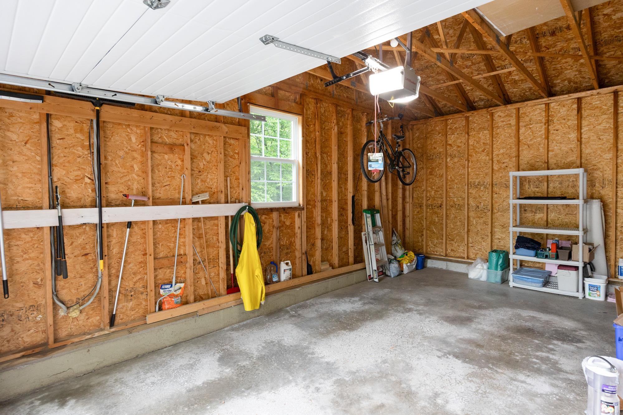 34 Pointe Drive Property Photo 42