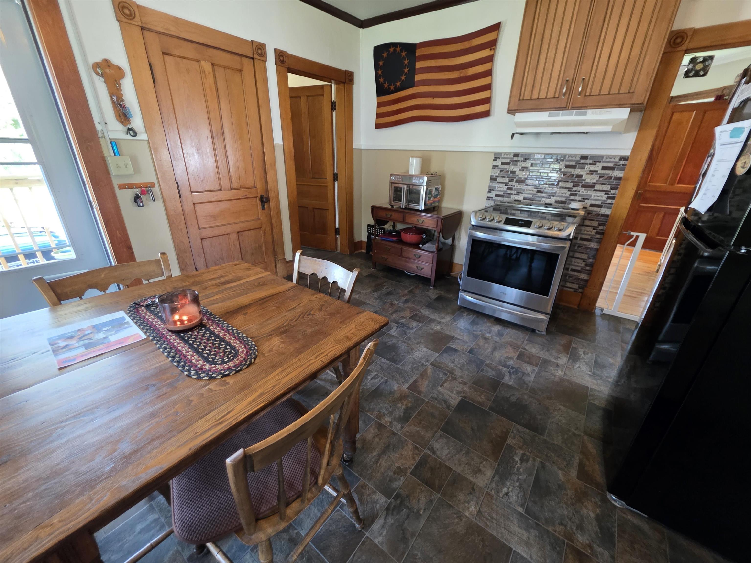 2 Green Street Property Photo 20