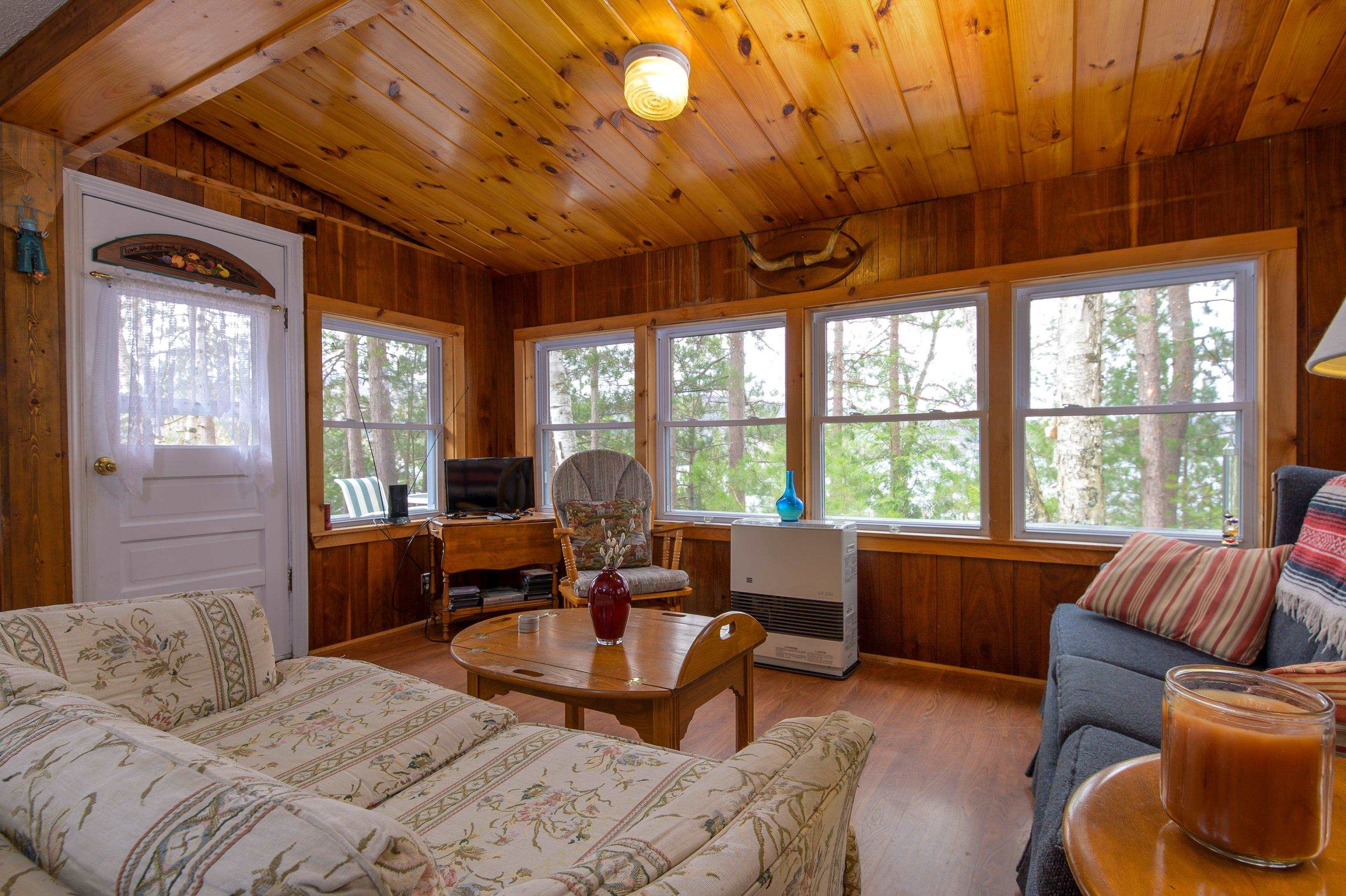 1143 Lakeshore Drive Property Photo 5