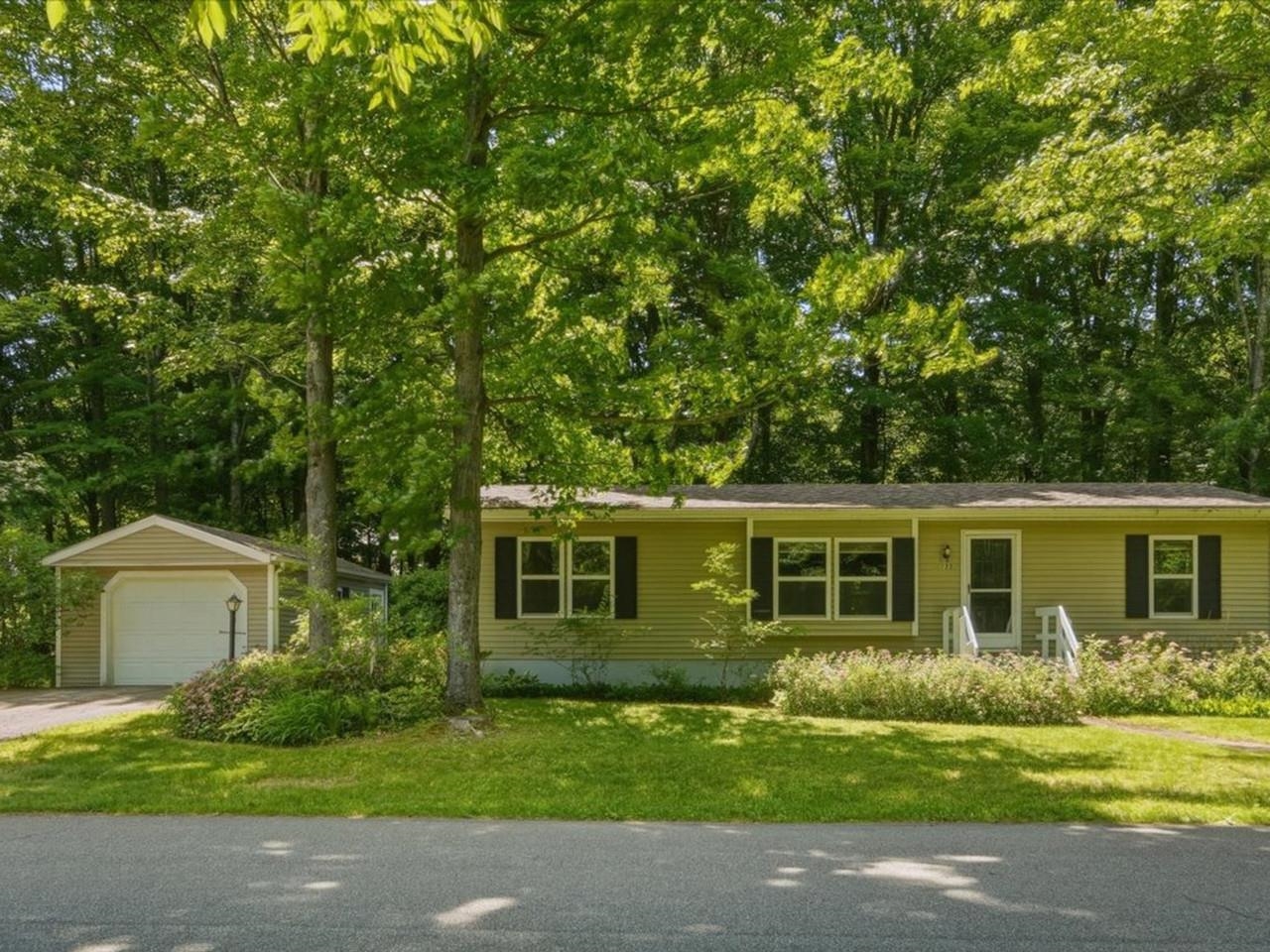 135 Williston Woods Road Property Photo 1