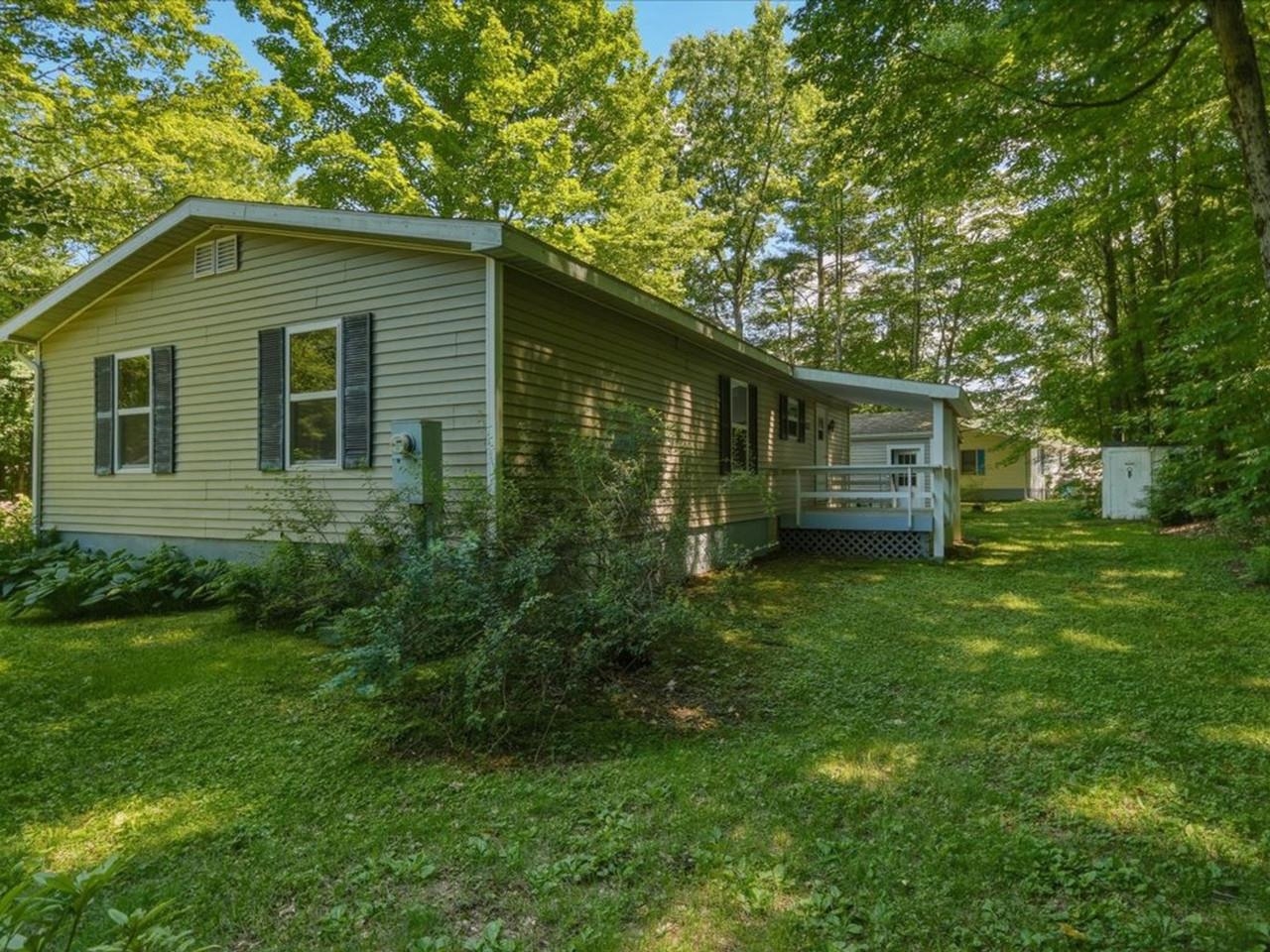 135 Williston Woods Road Property Photo 4