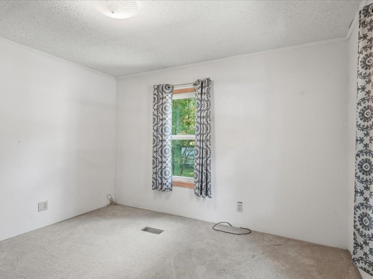 135 Williston Woods Road Property Photo 17