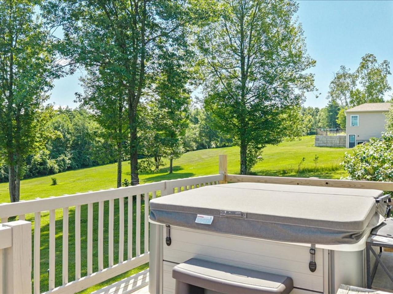 379 Breezy Hill Acres Property Photo 53