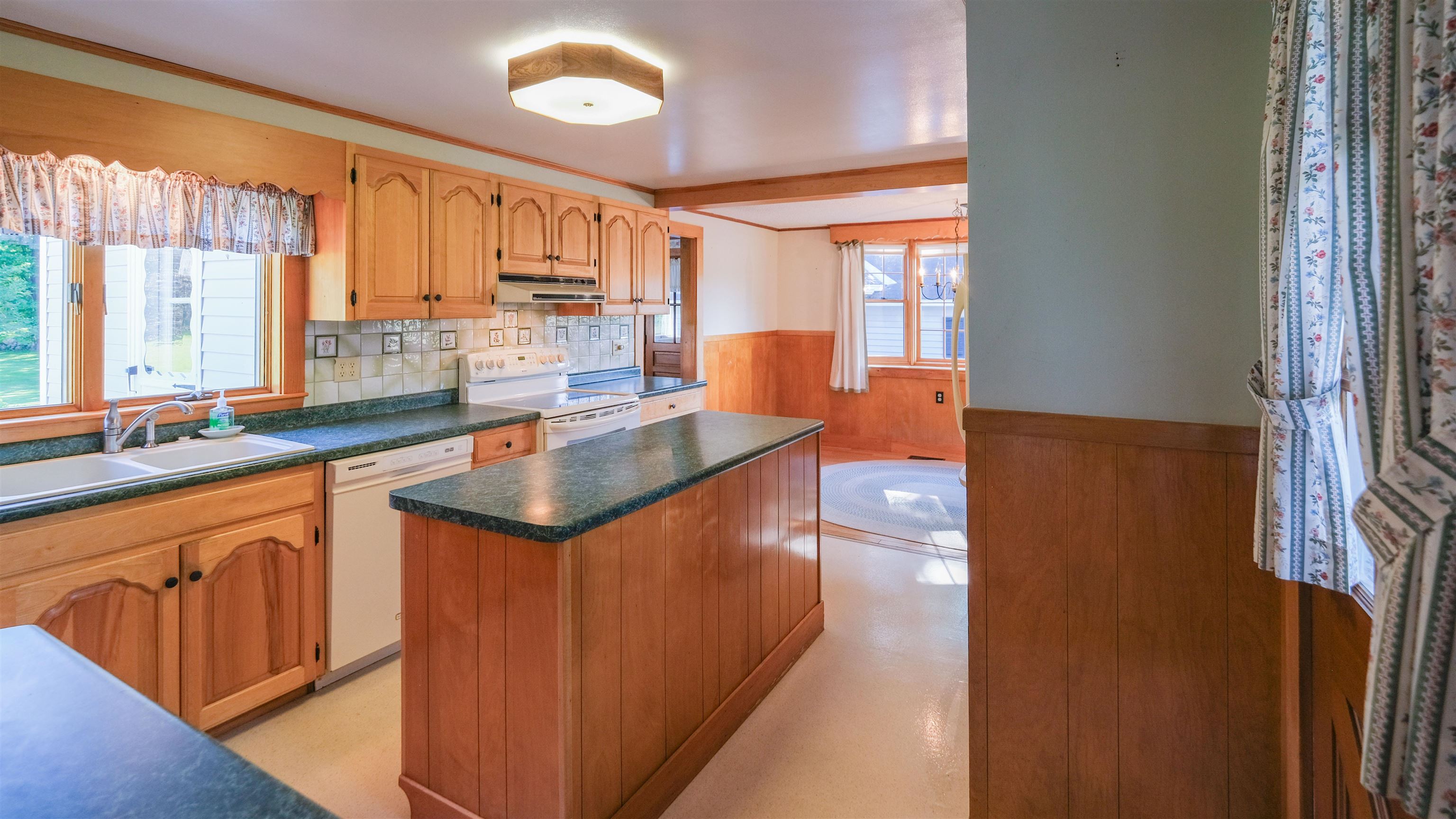 758 Weston Andover Road Property Photo 8