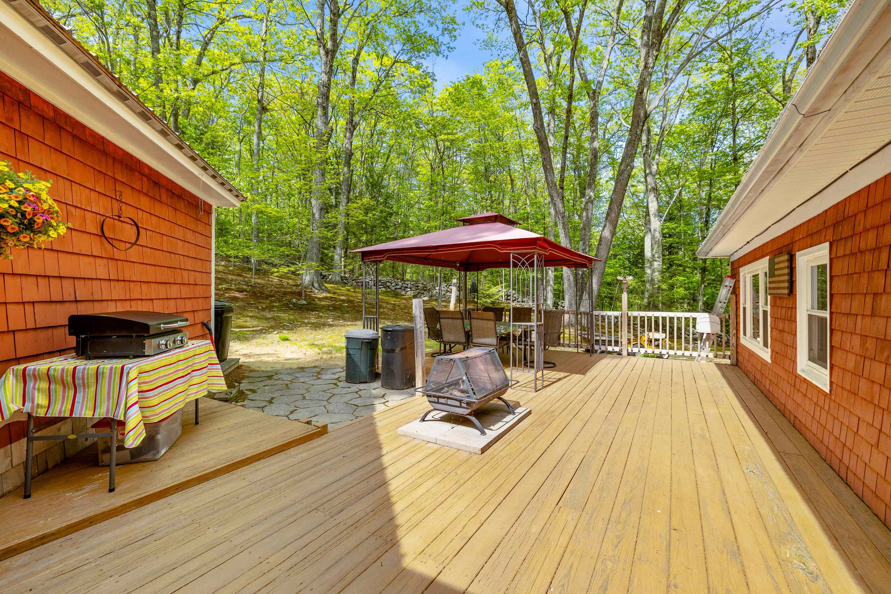 9 Red Oak Road Property Photo 5