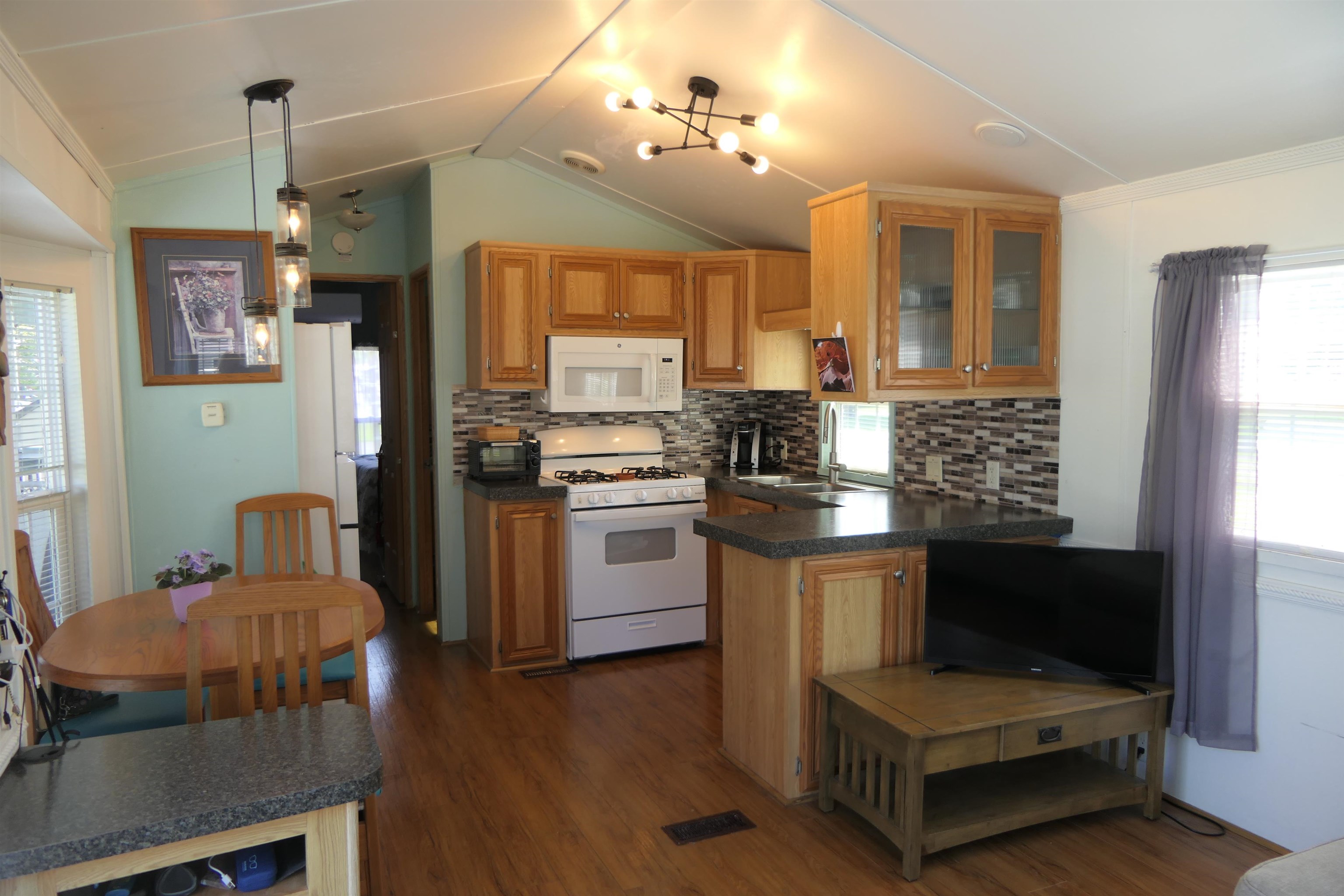 17 Eagle Lane Property Photo 5