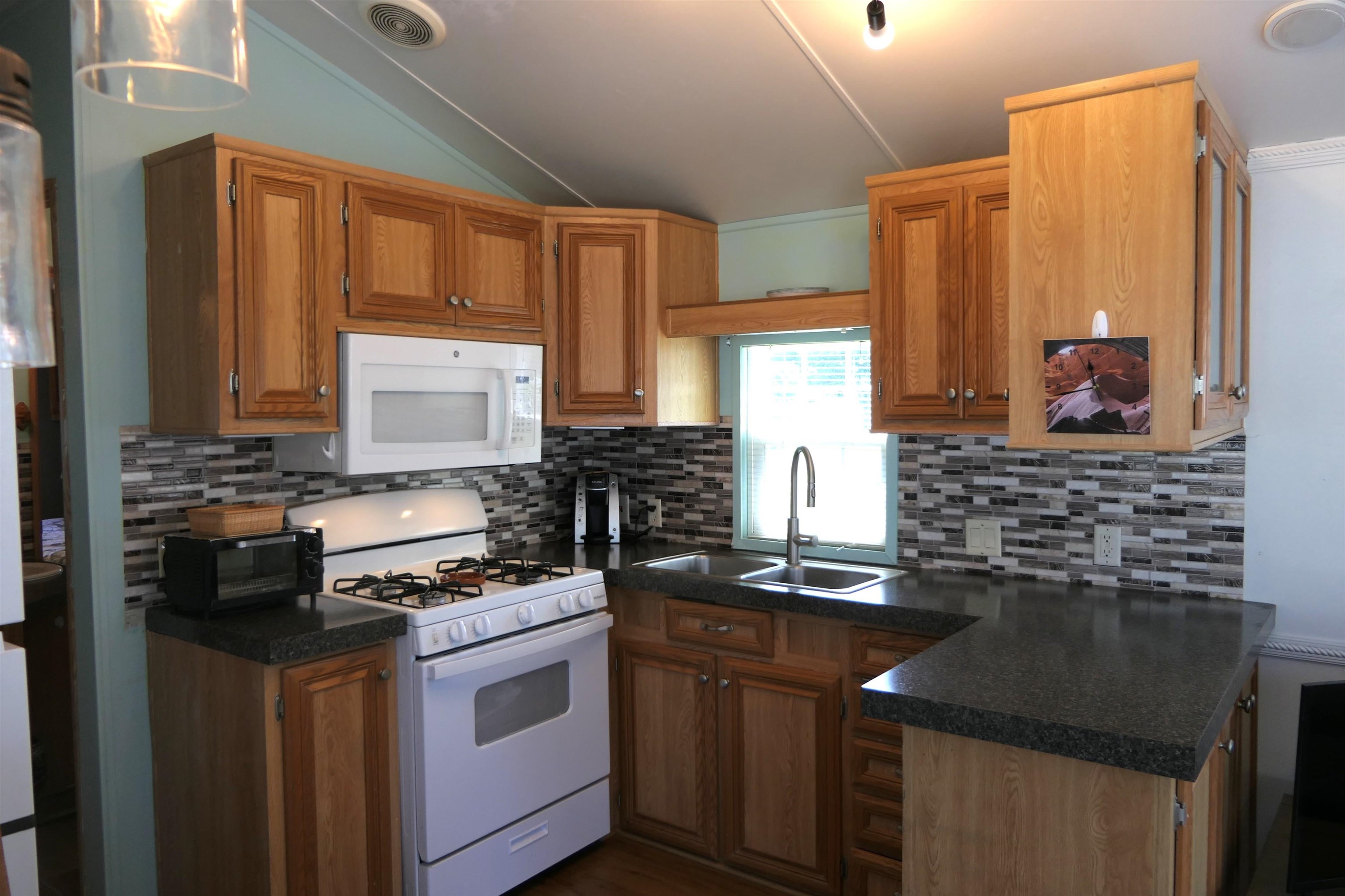 17 Eagle Lane Property Photo 6